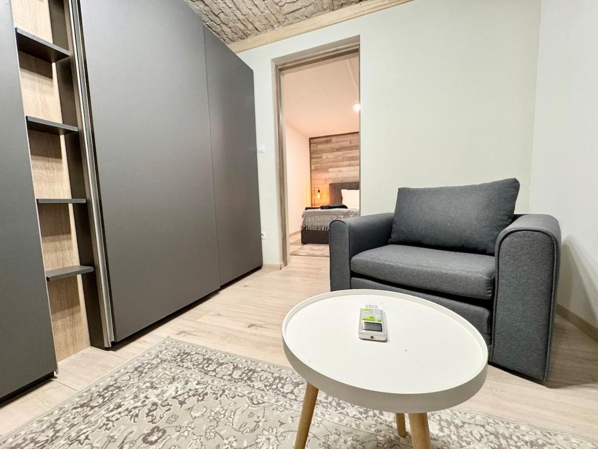 R5 Patio 2 Bedrooms Free Parking