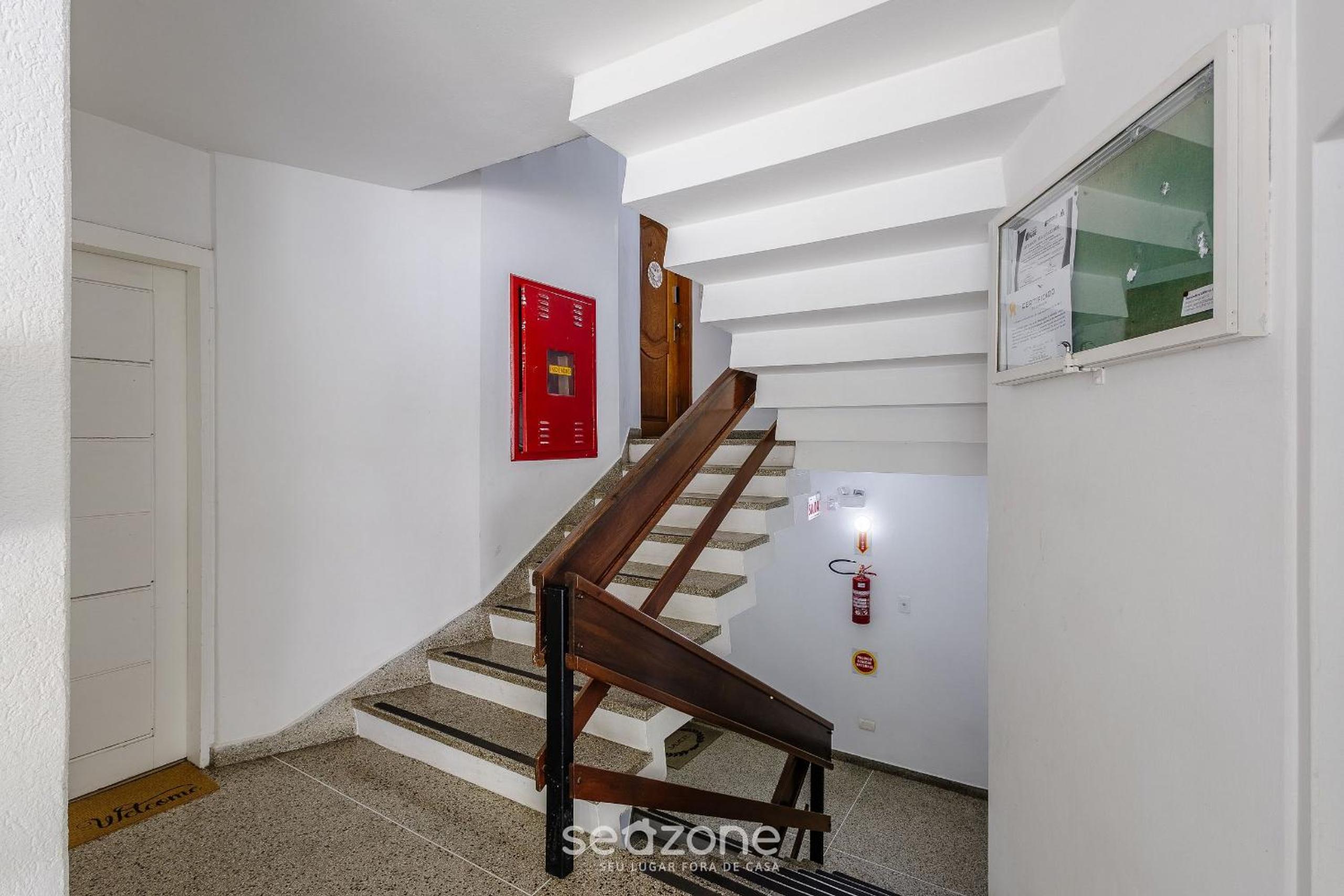 Apartment with Home Office in Floripa JFM0062