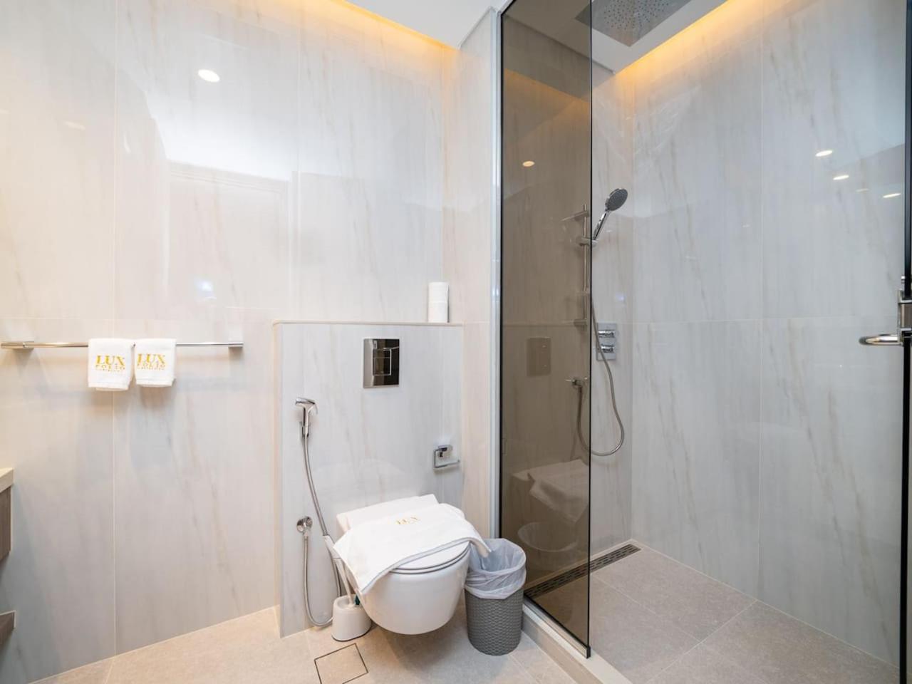 Luxury Studio in Peninsula Five, Business Bay