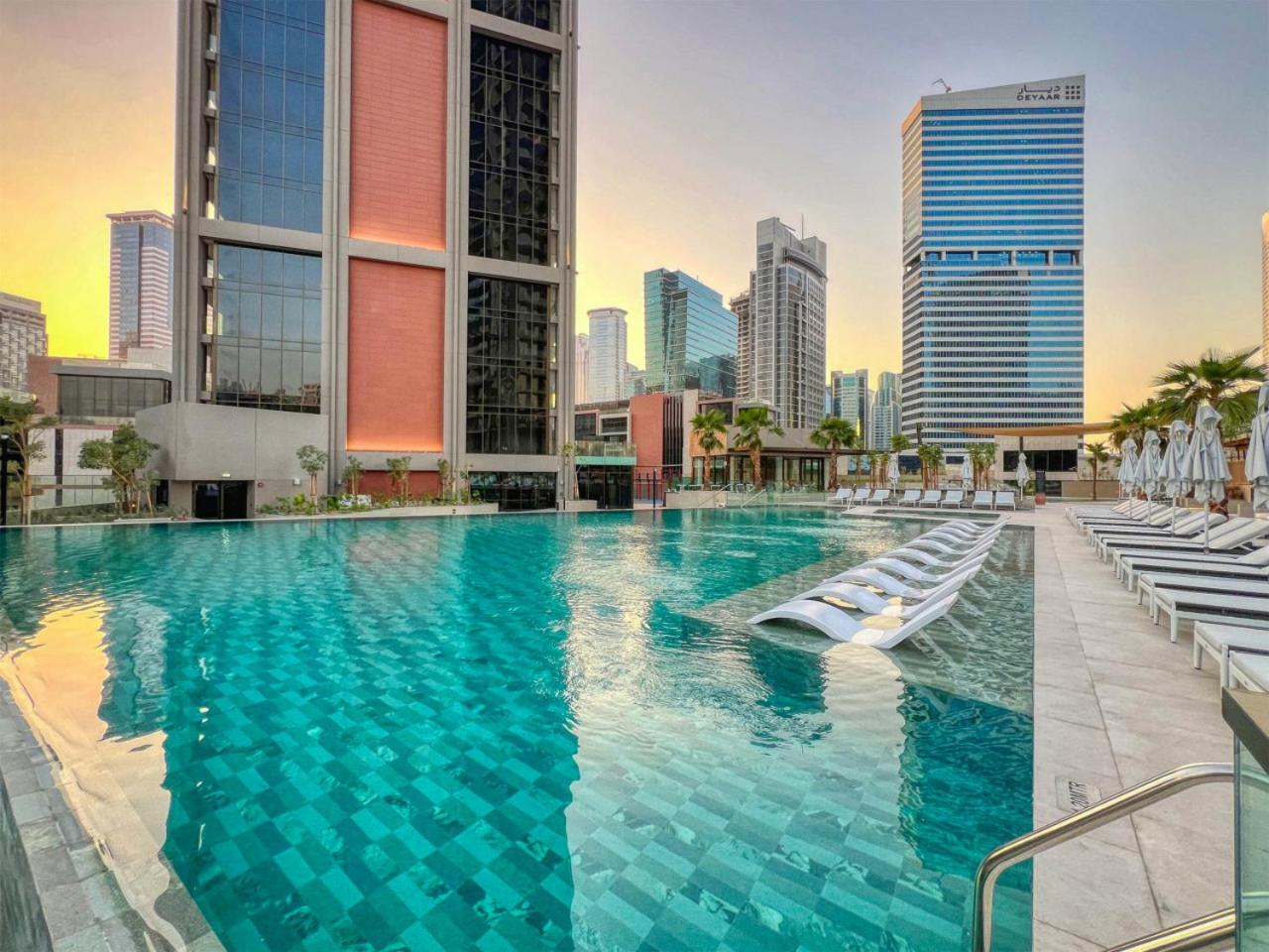 Luxury Studio in Peninsula Five, Business Bay