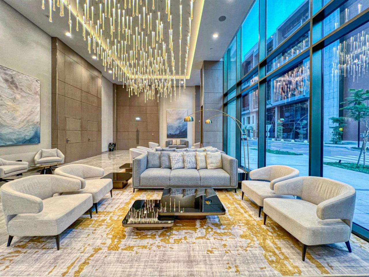 Luxury Studio in Peninsula Five, Business Bay