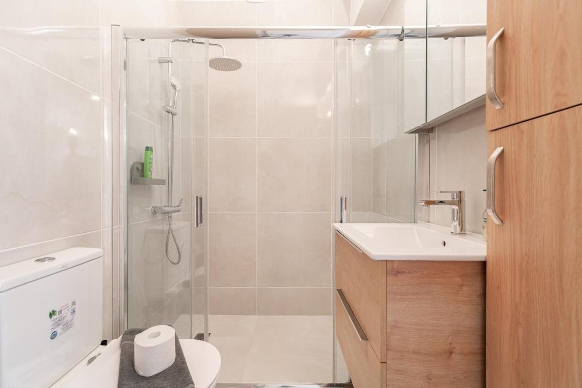 Kalamaki Beach Apartment