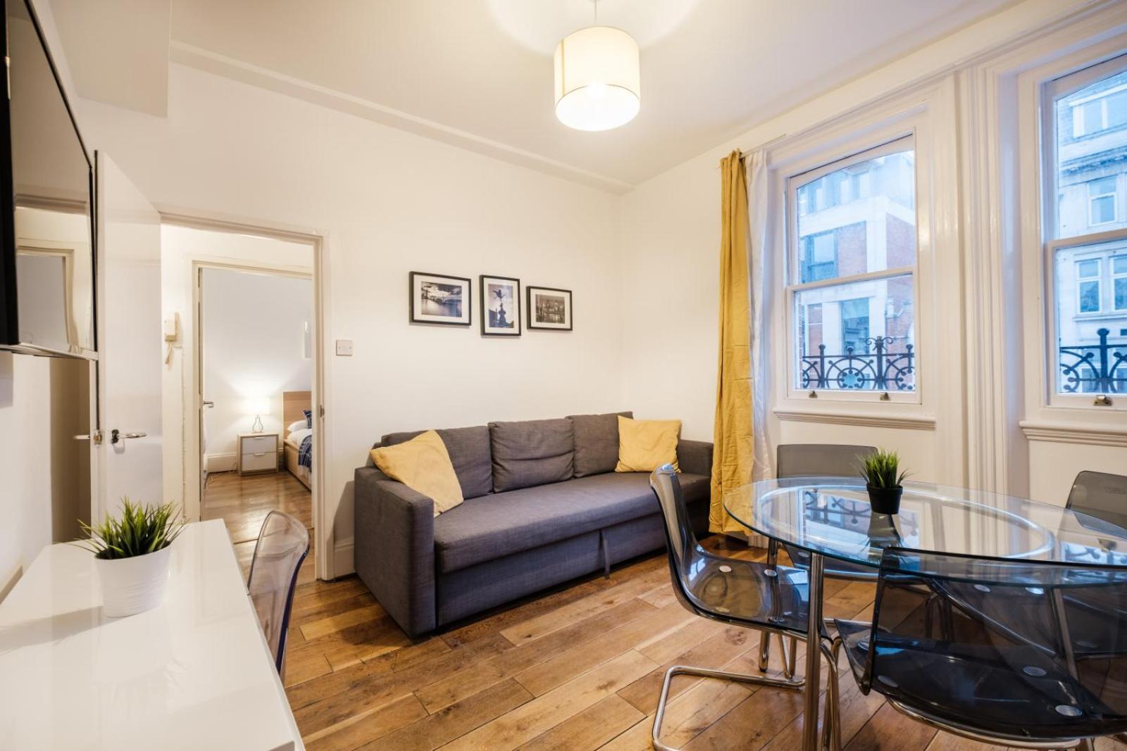 Oxford Street Apartments by Advan