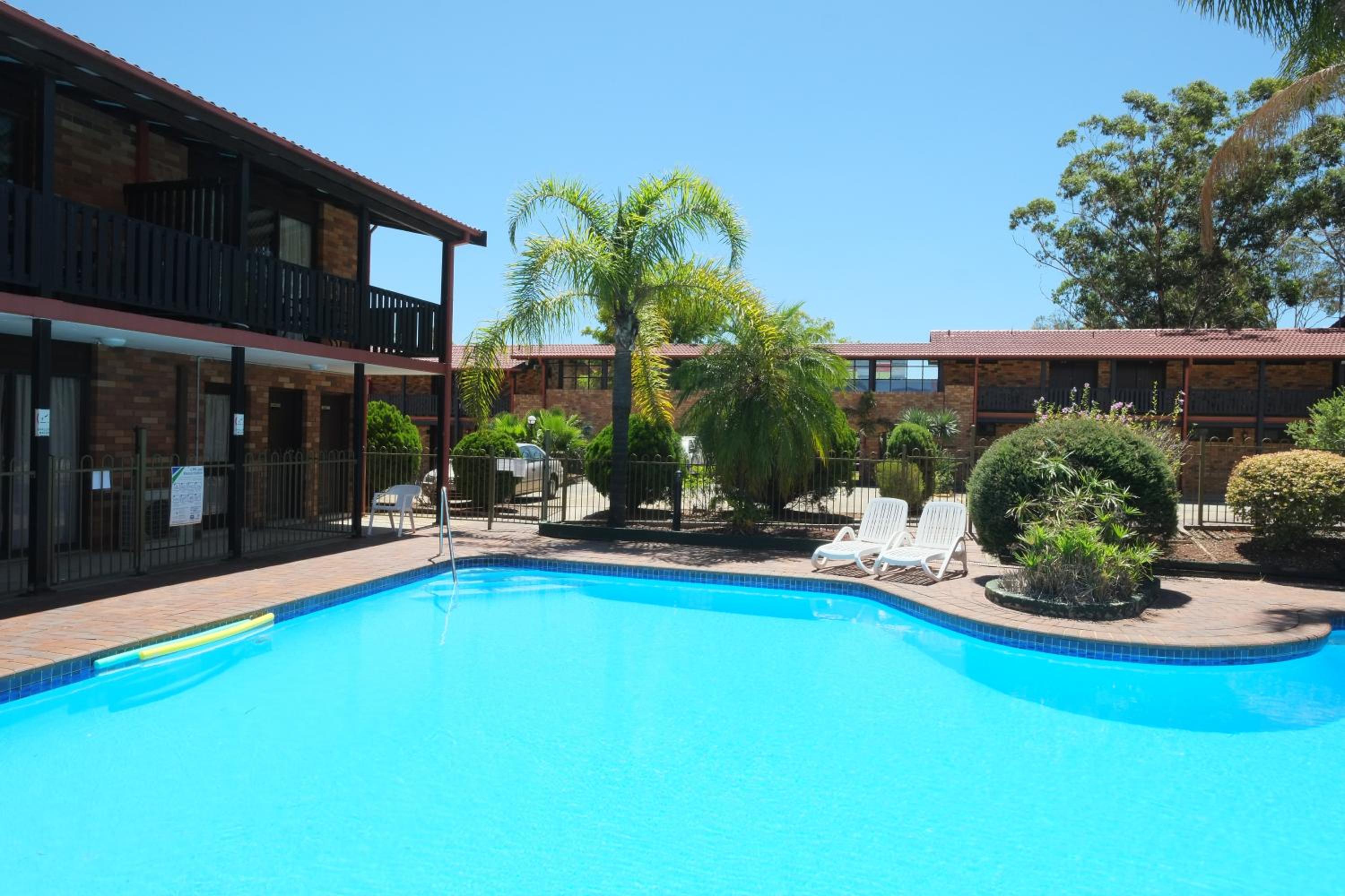 Maclin Lodge Motel