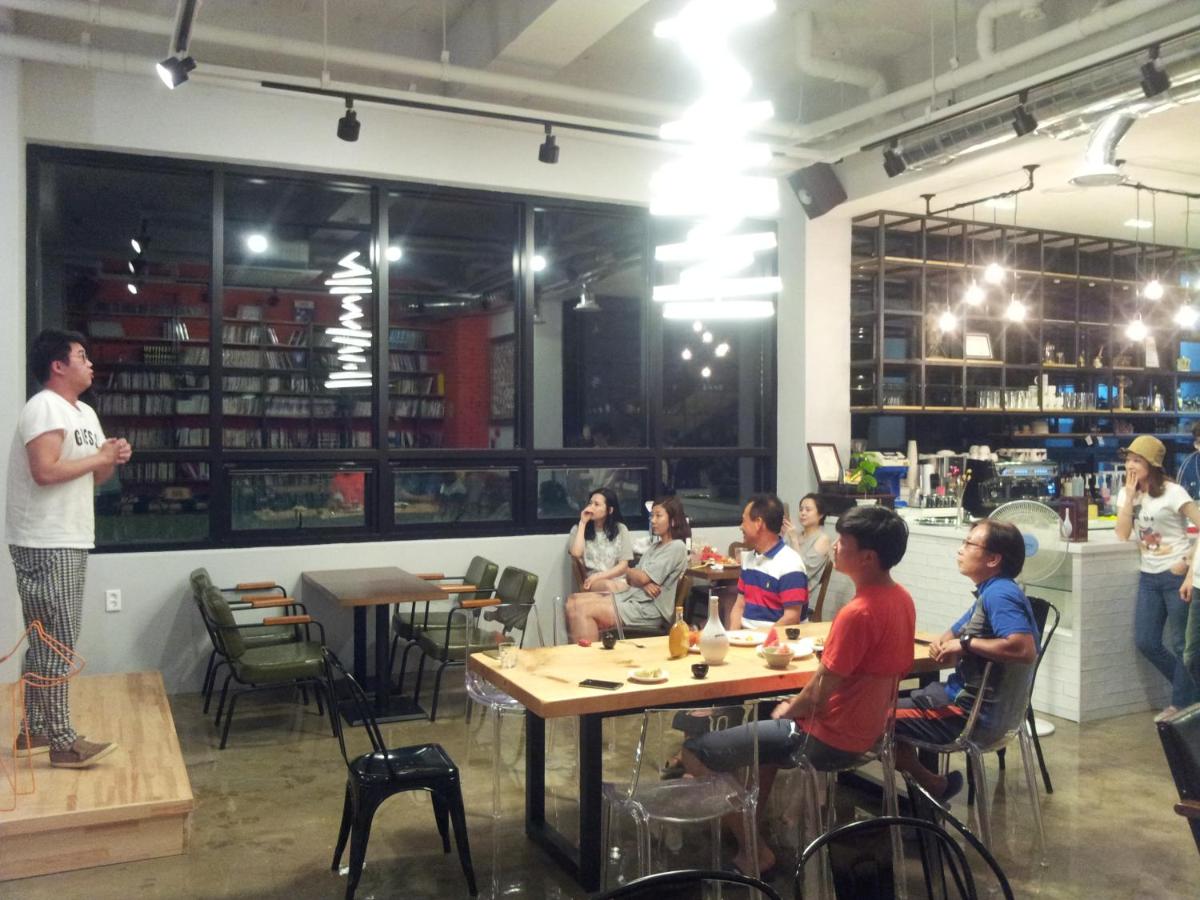 Andong Poong-gyung HOSTEL n LIBRARY