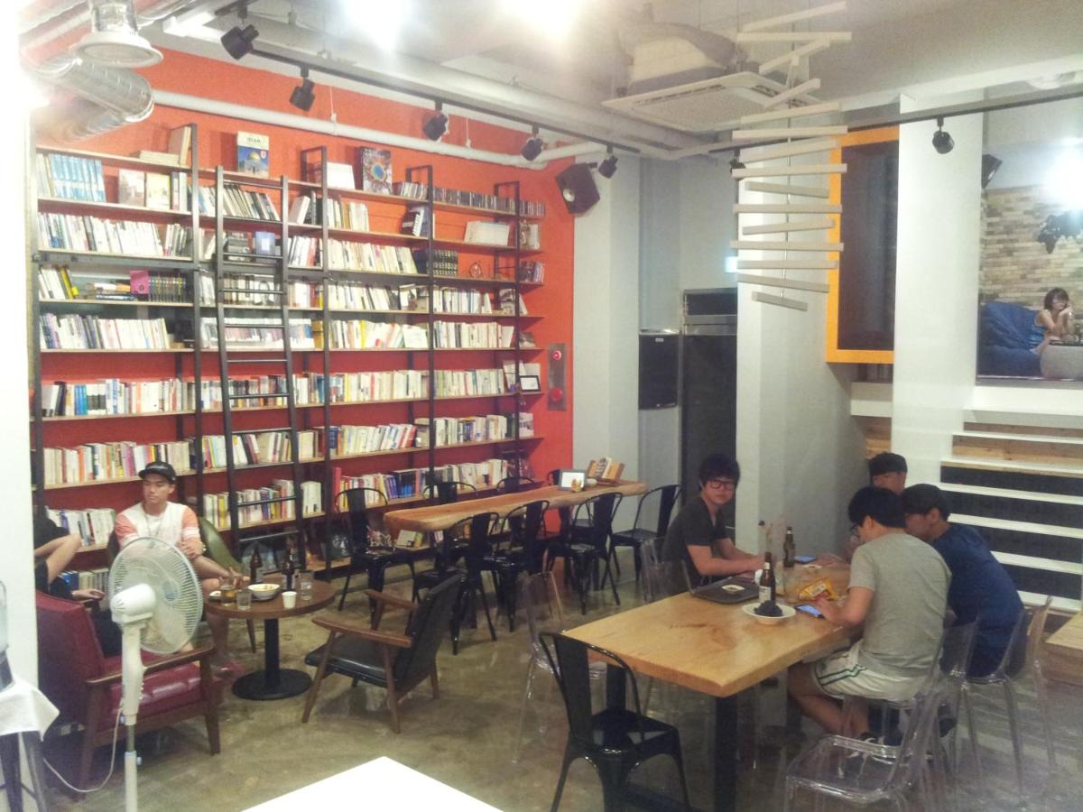 Andong Poong-gyung HOSTEL n LIBRARY