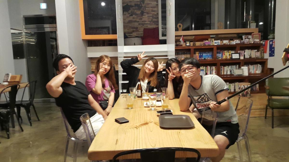 Andong Poong-gyung HOSTEL n LIBRARY