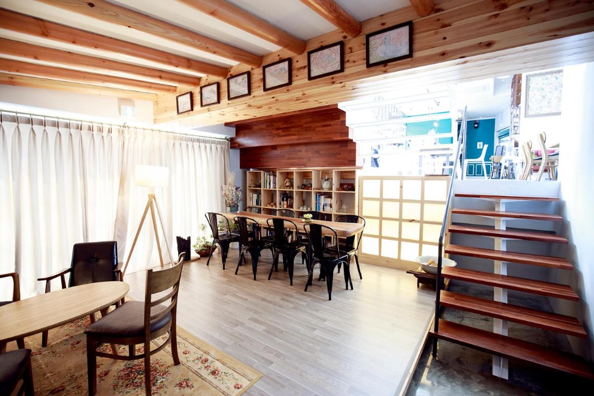 Andong Poong-gyung HOSTEL n LIBRARY
