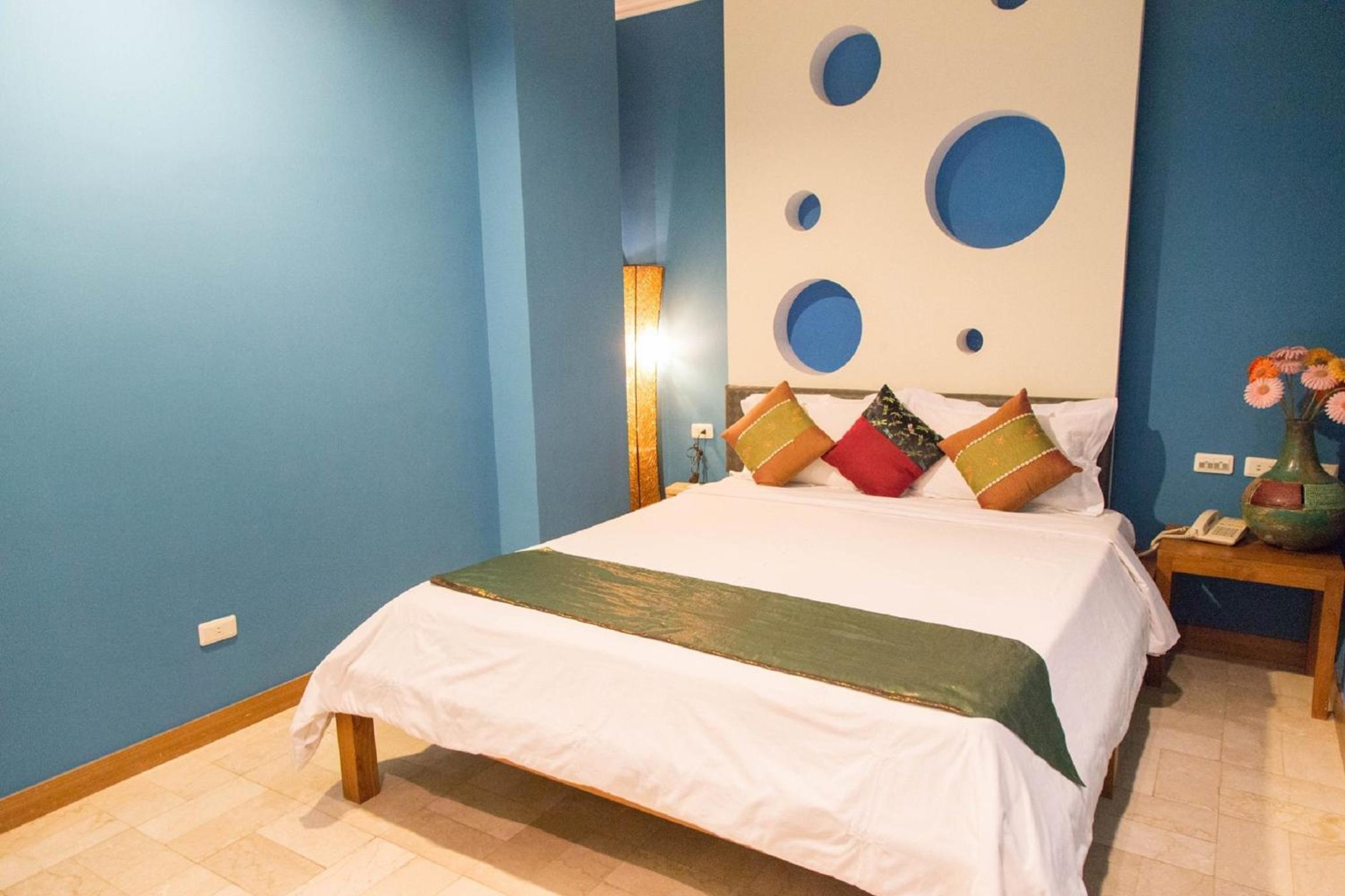 Golden Ocean Azure Hotel