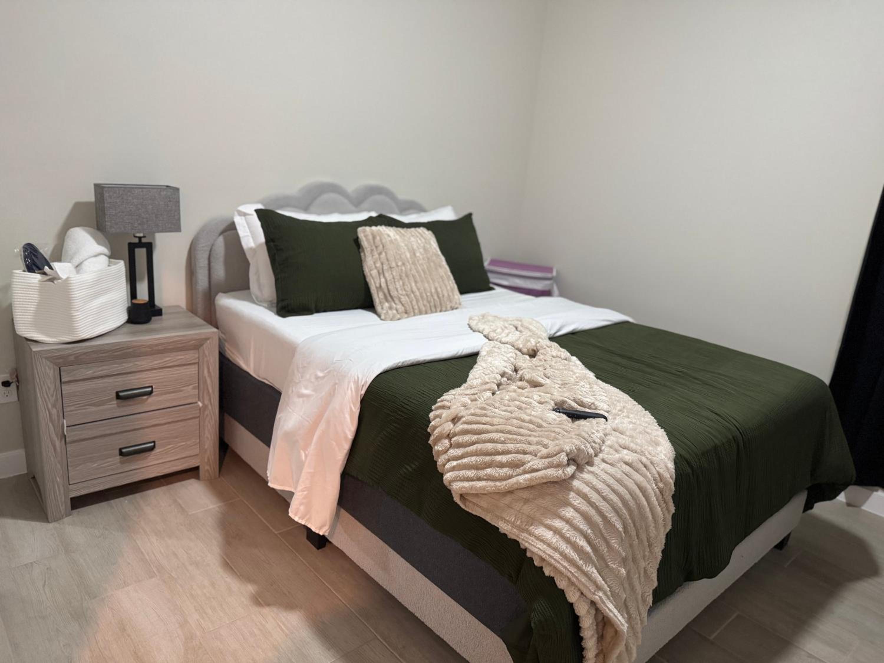 Luxe of Haven - 2bed with office and free parking