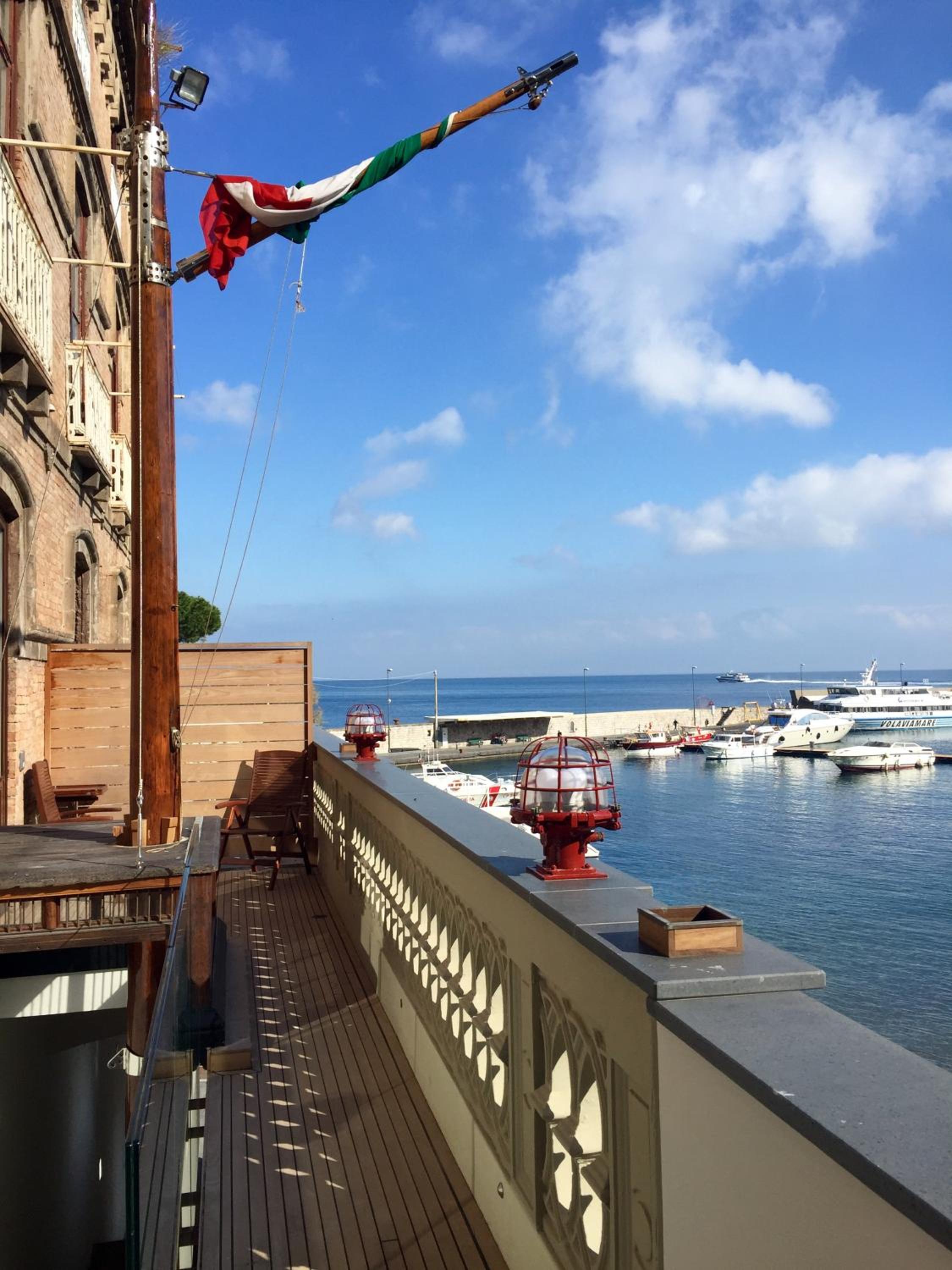 Yacht Club Capo Cervo Suites B&B