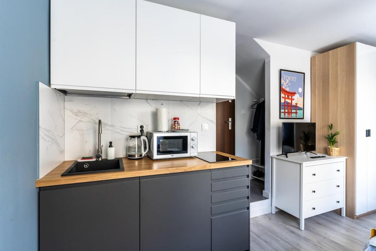 Urban Chic & Great Location & Modern Studio Apartment - #O3