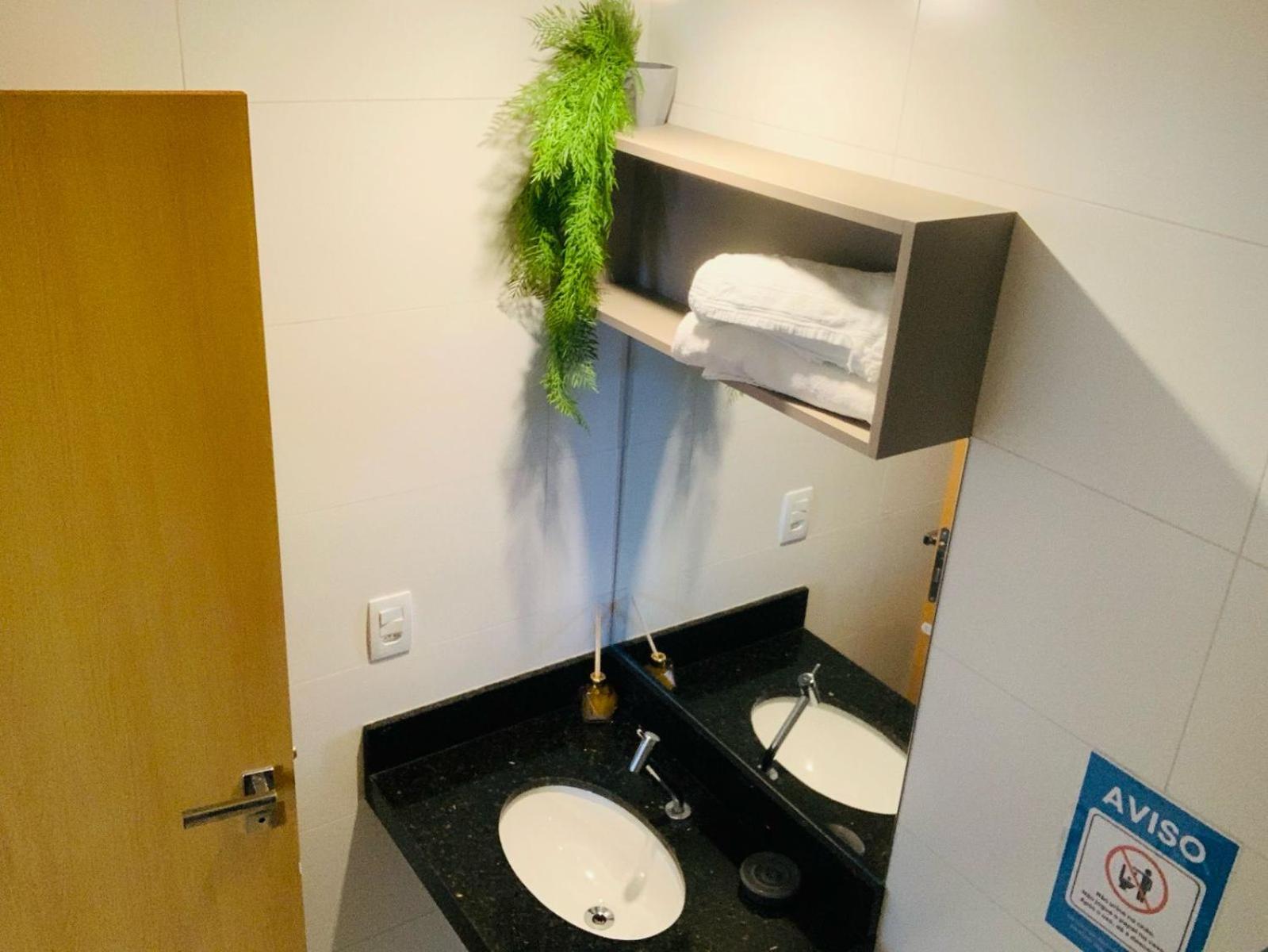 Quarto e Sala na Ponta Verde e Pajuçara