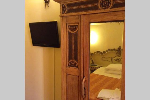 Marta Guest House