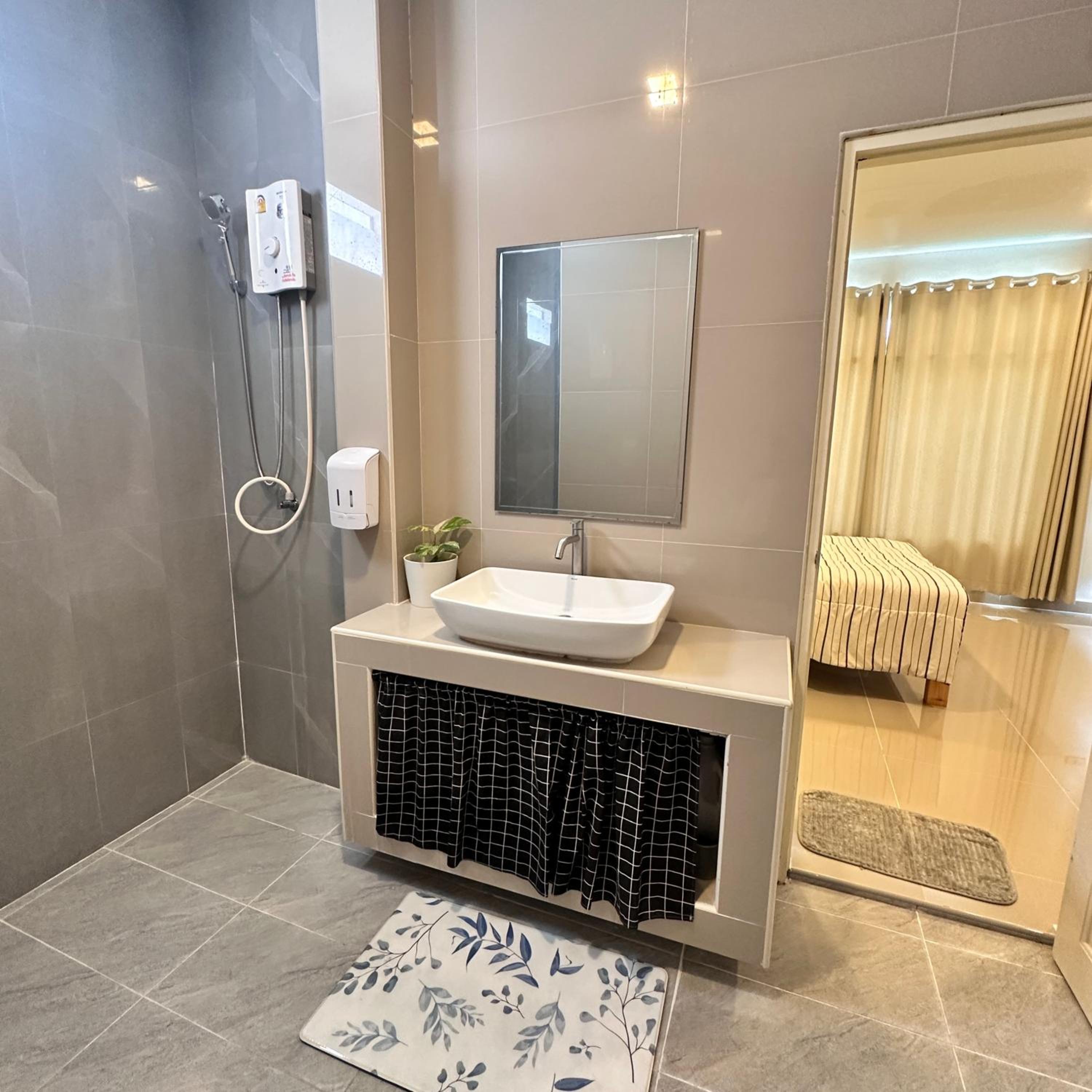 Victoria Poolvilla Pattaya by Chon