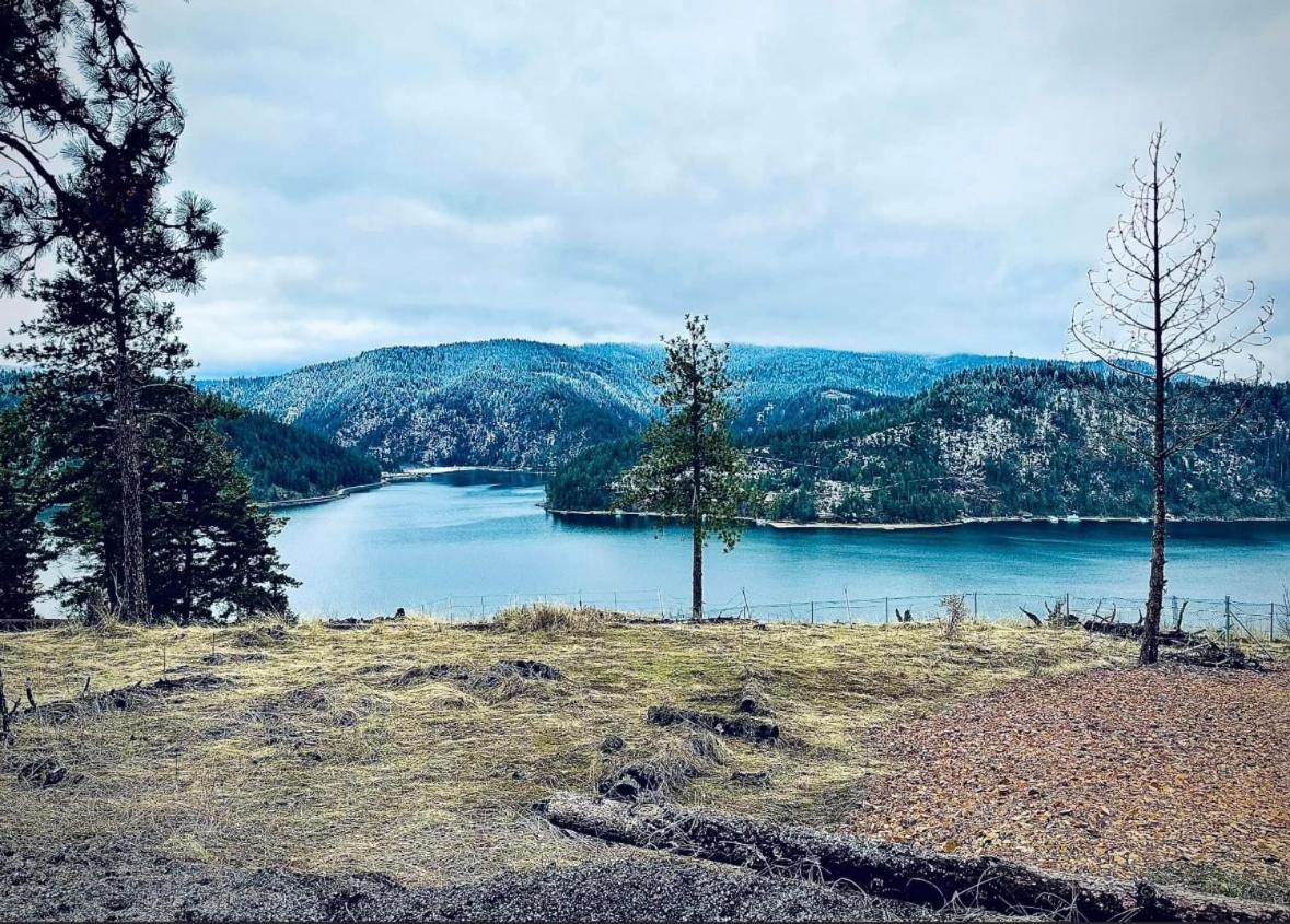 Cabin Getaway with Lake View!