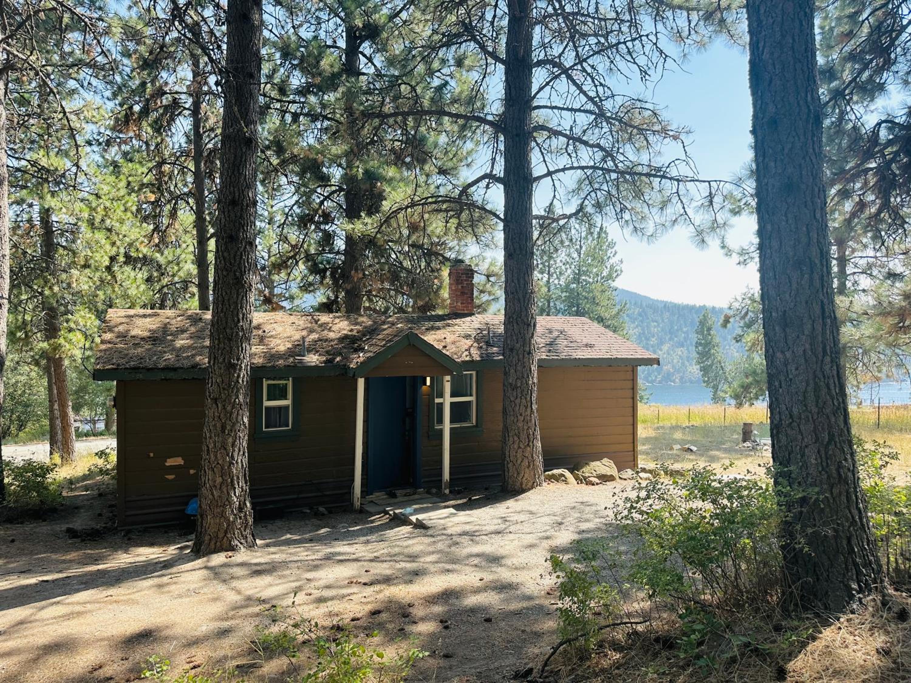 Cabin Getaway with Lake View!
