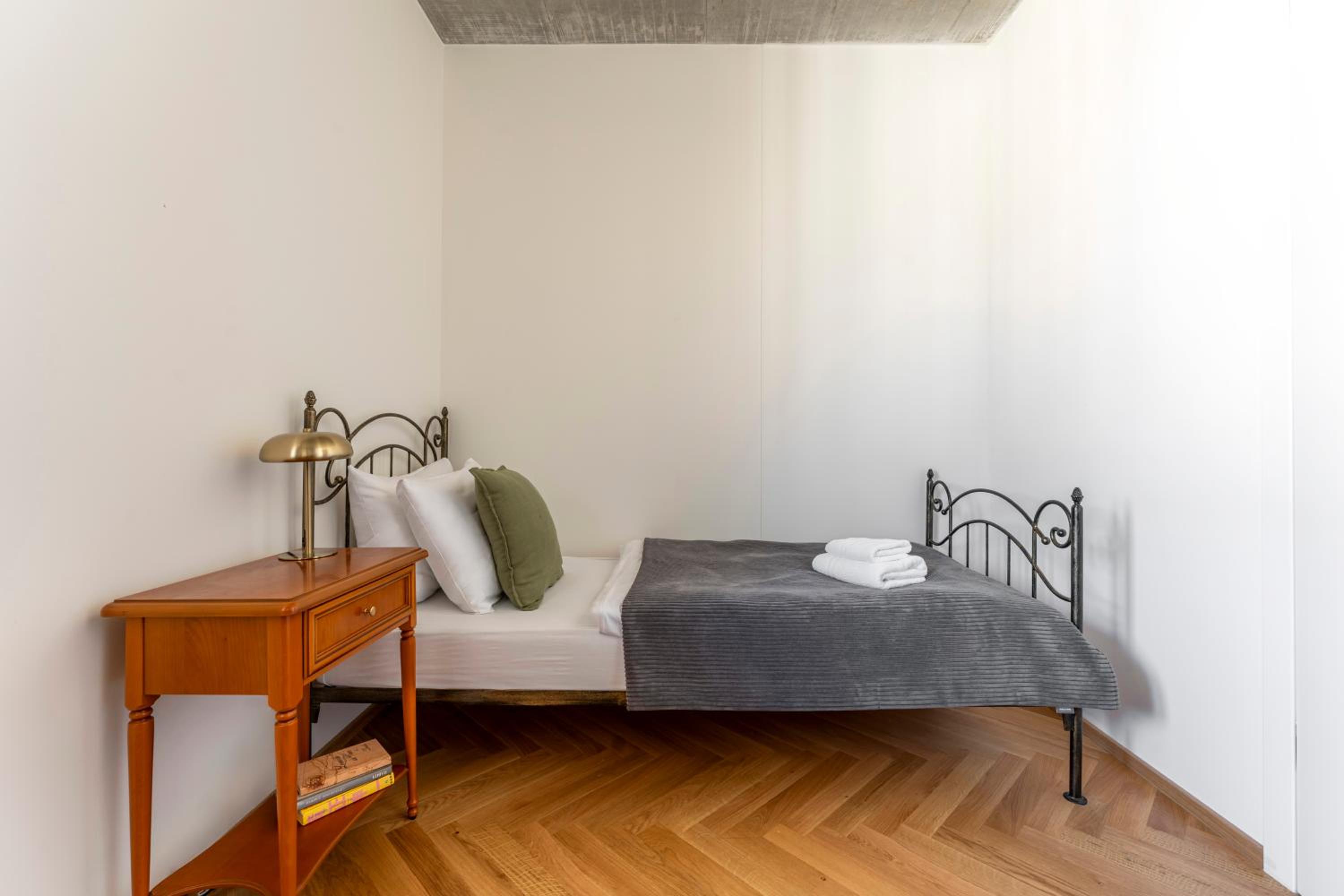Visit Oomph Apartments