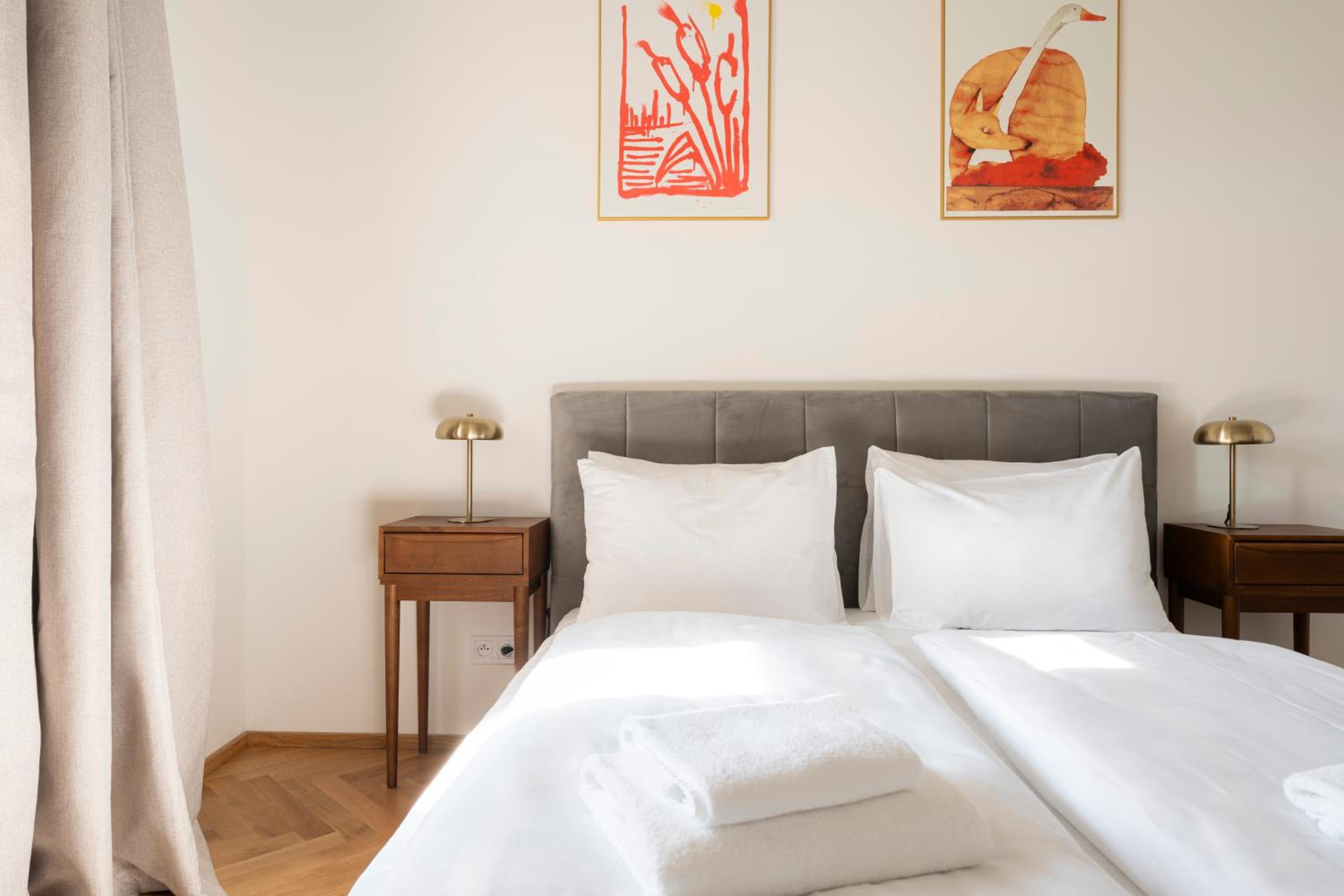 Visit Oomph Apartments