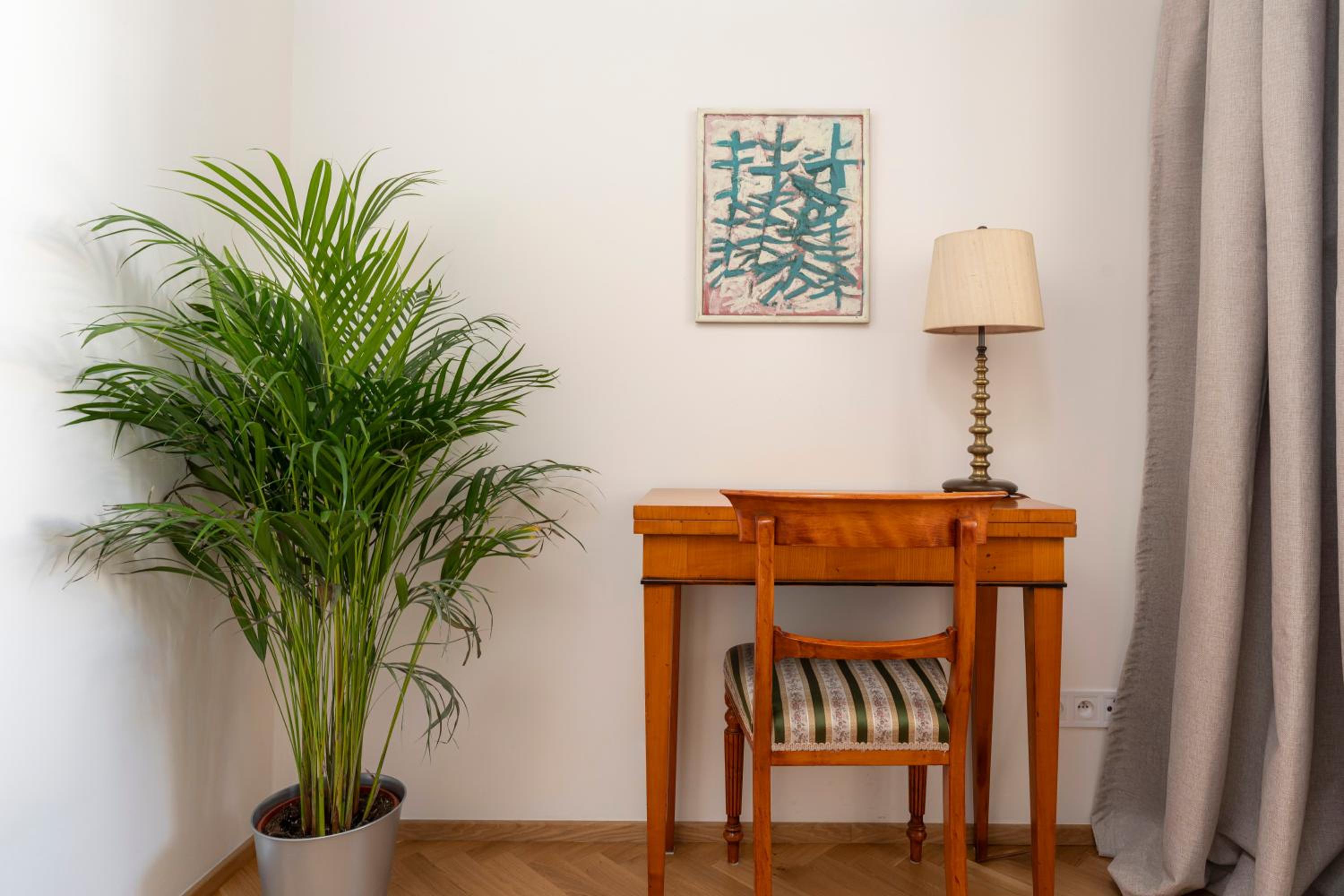 Visit Oomph Apartments