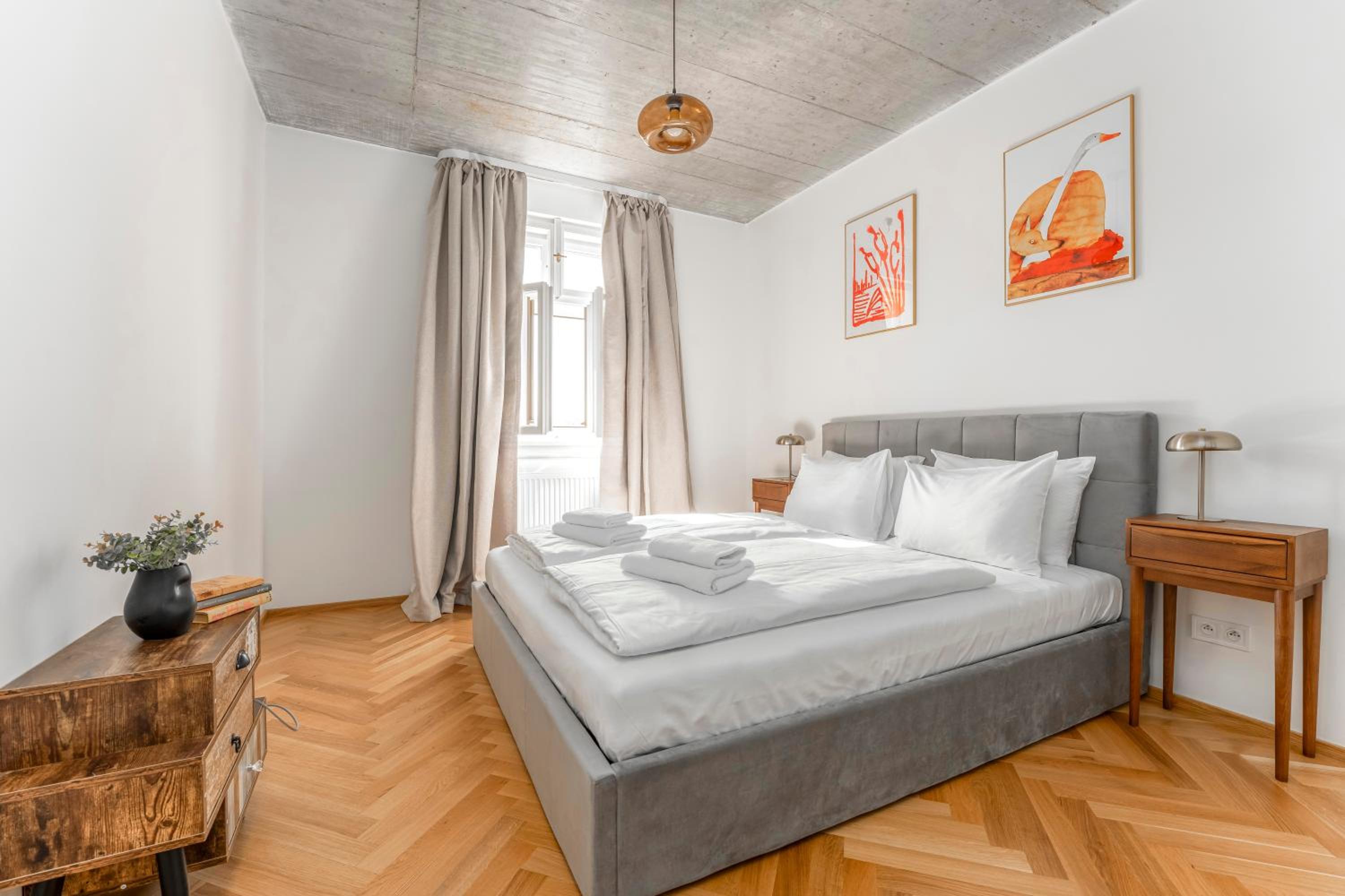 Visit Oomph Apartments