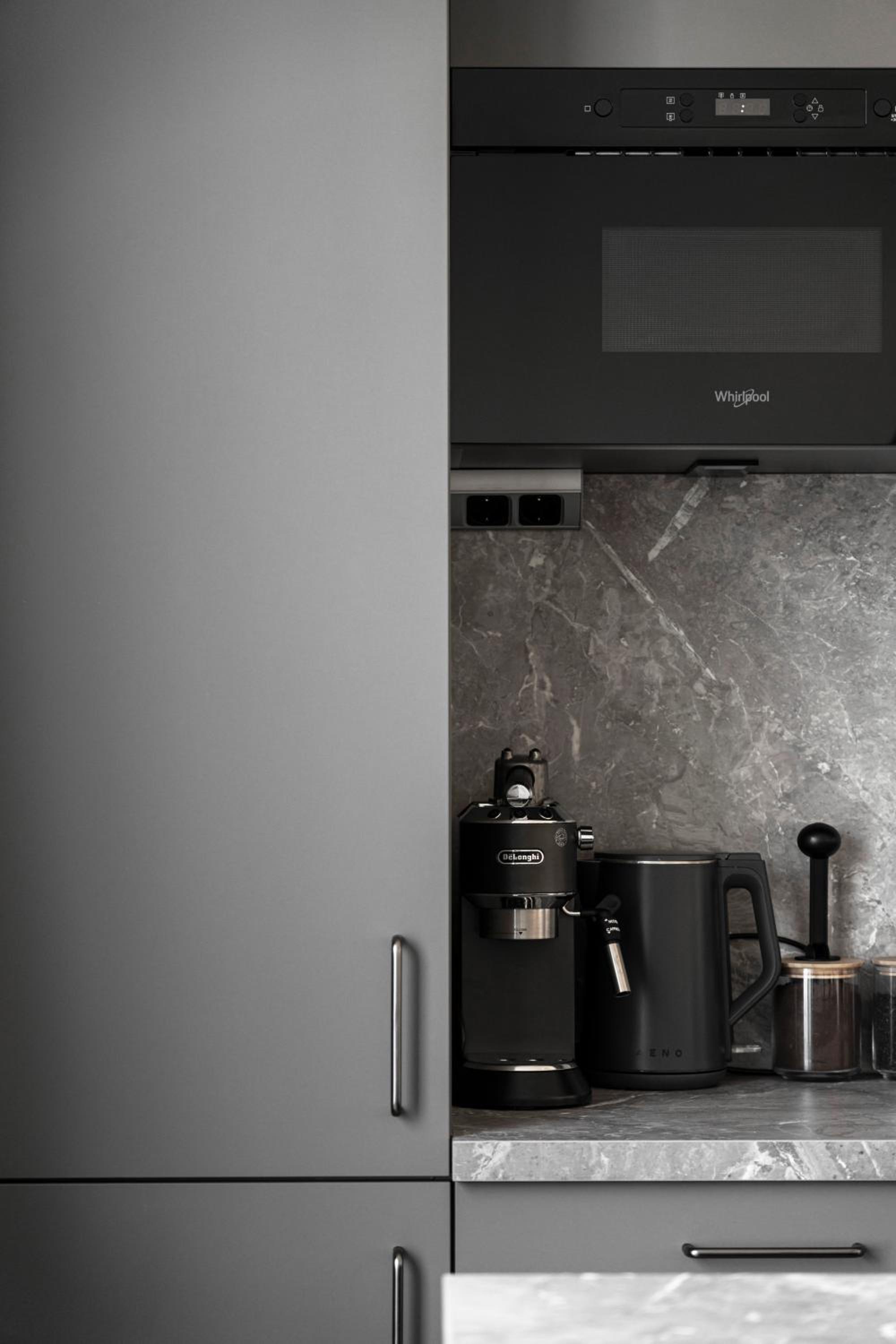 Visit Oomph Apartments