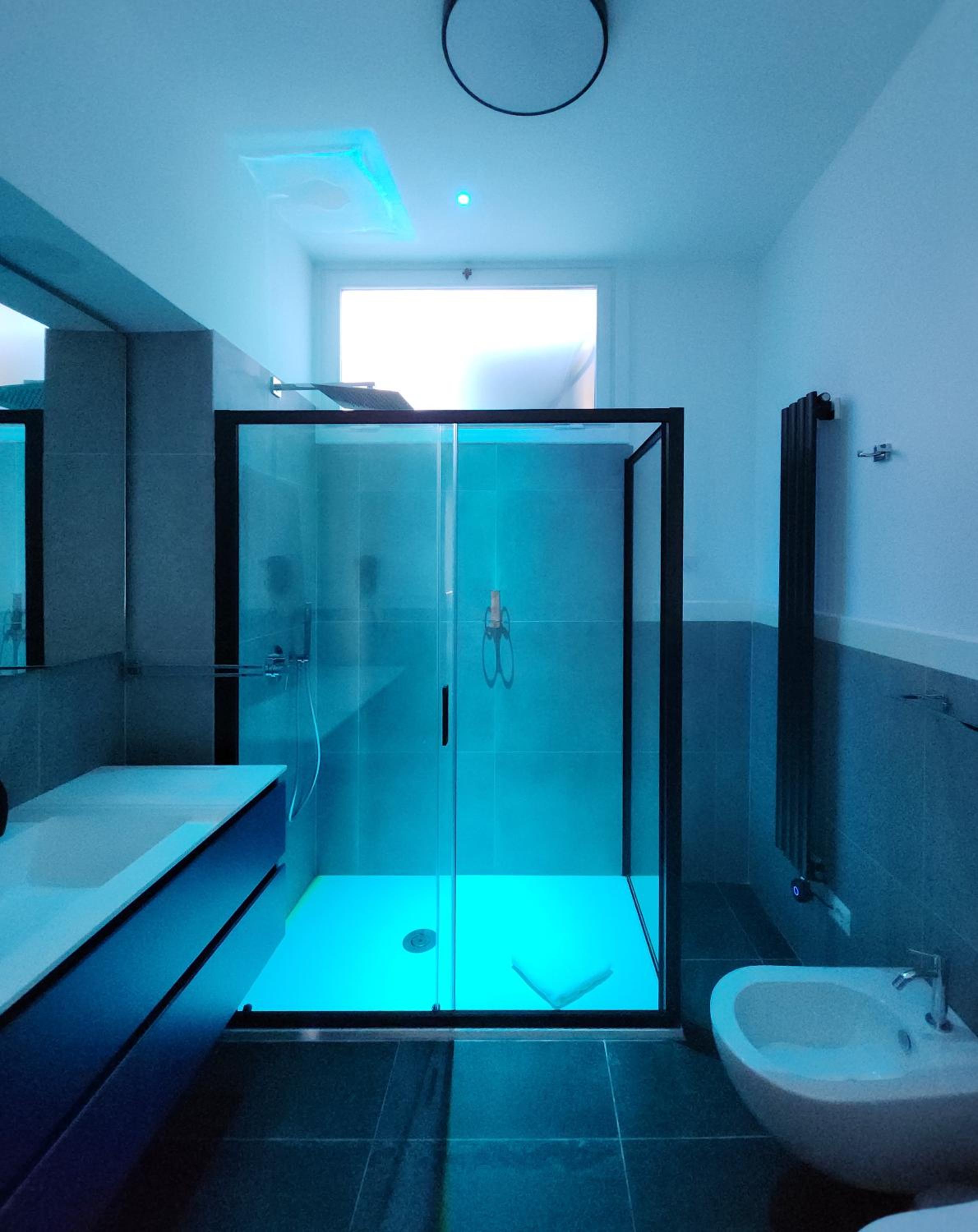 Prisma Rooms