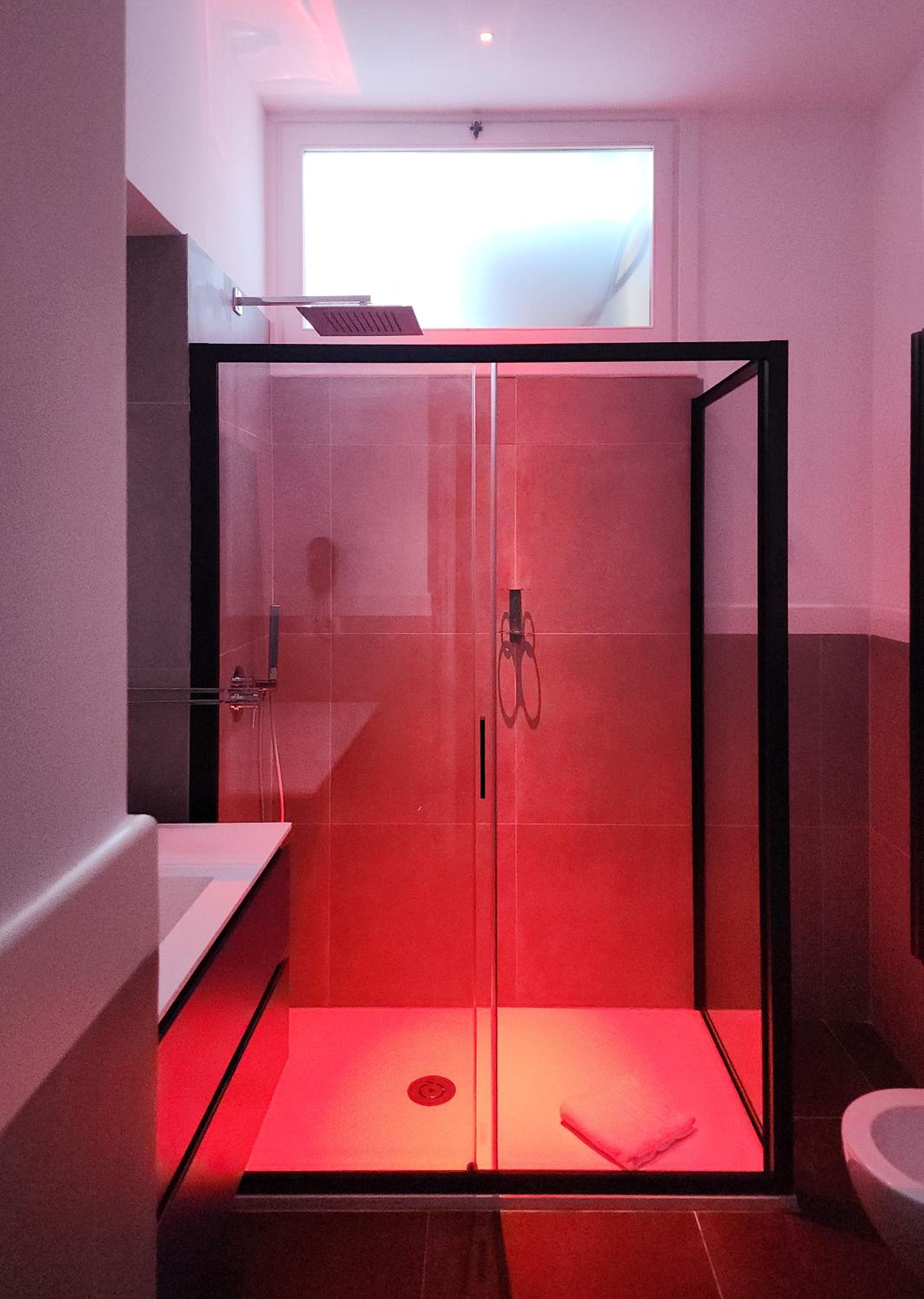 Prisma Rooms