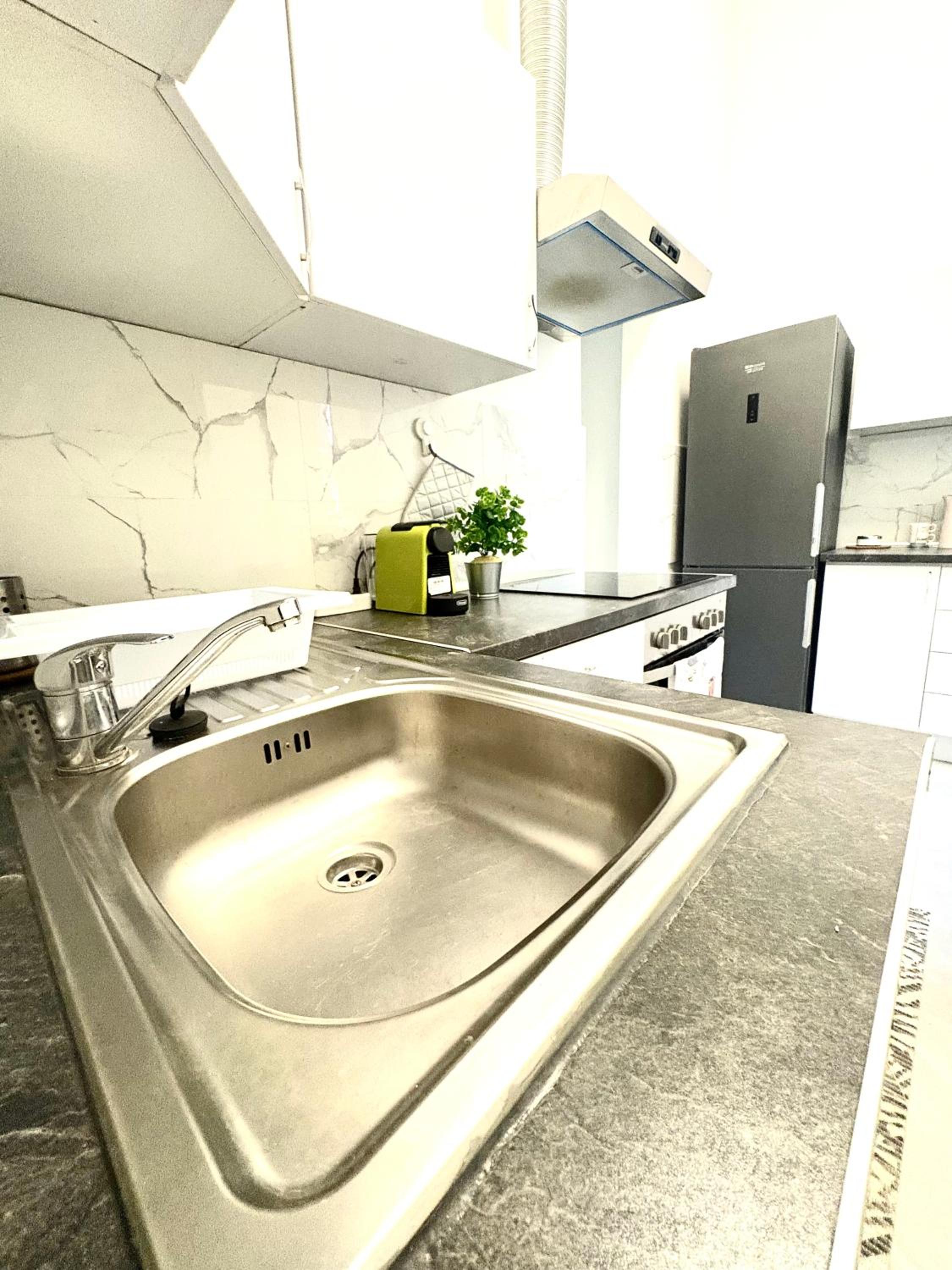 R78 Apartment