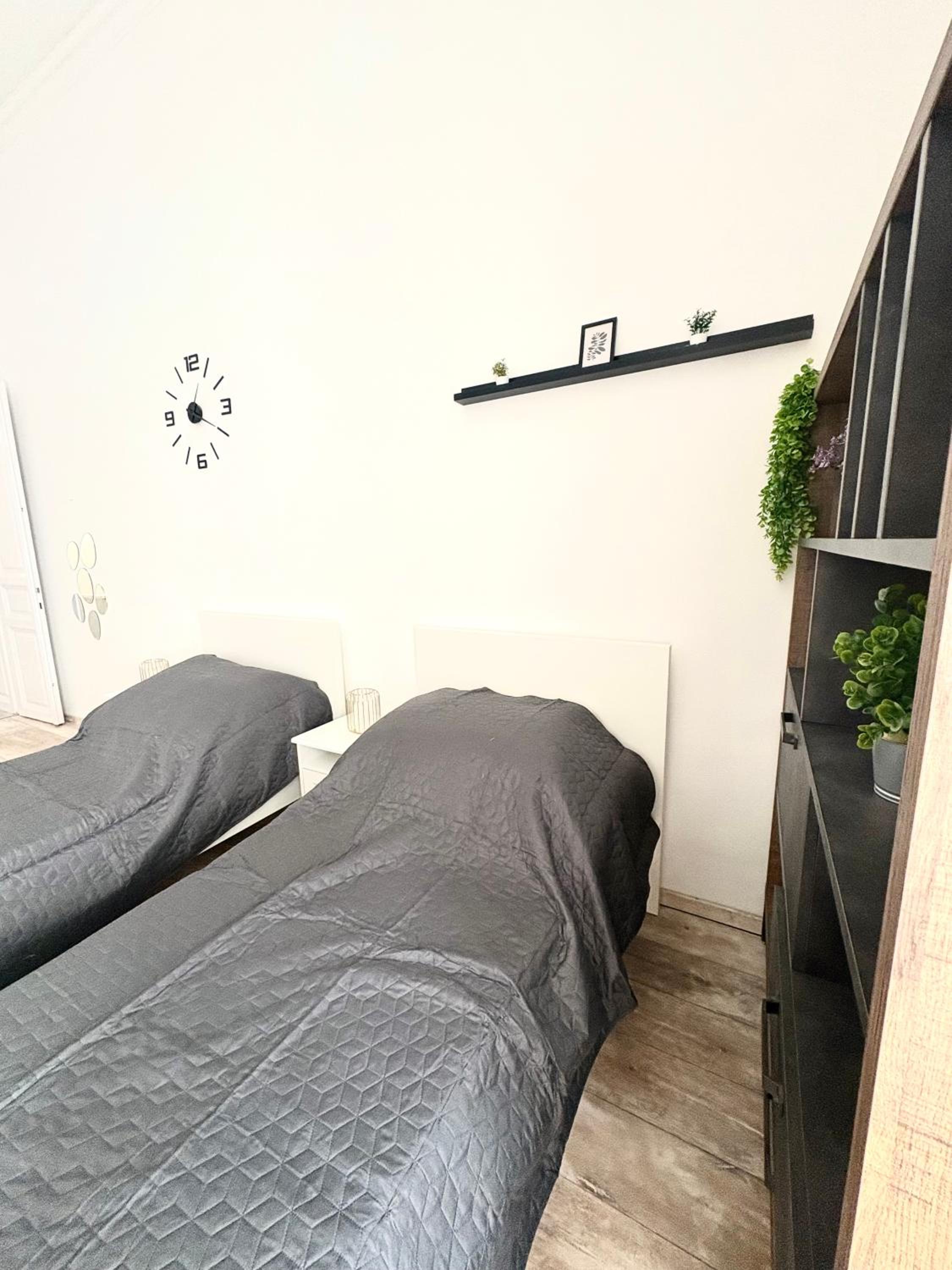 R78 Apartment