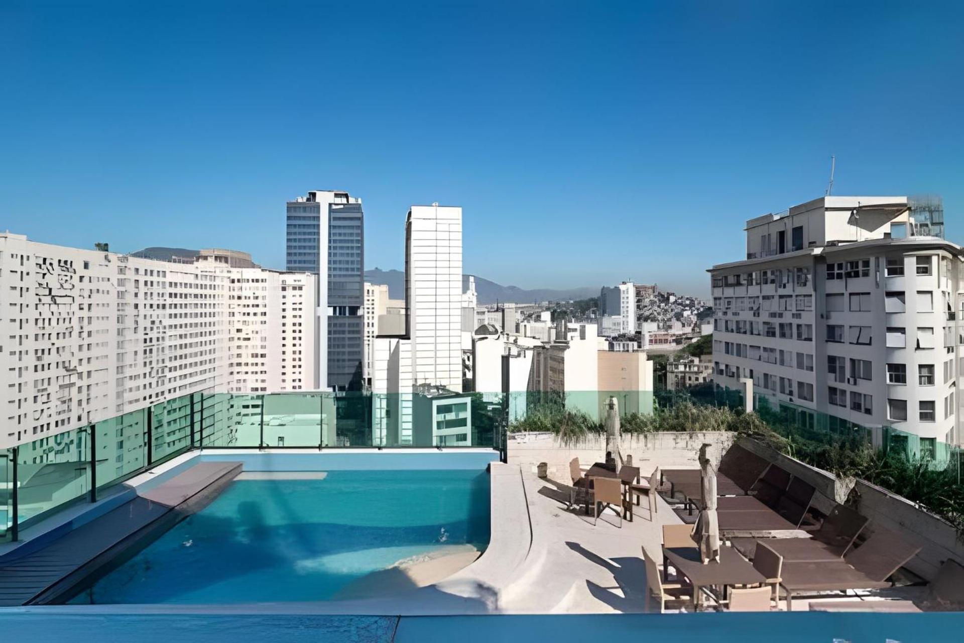 Studio c Piscina e Academia a 13 min de Copa.