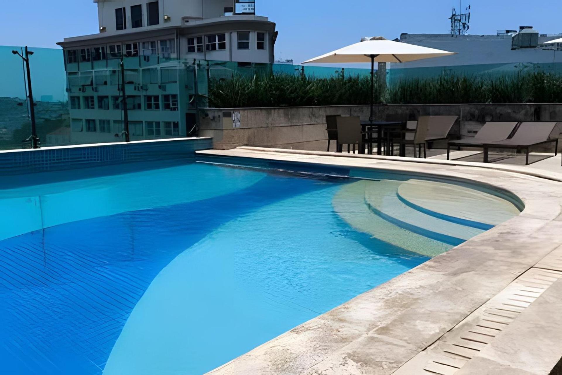 Studio c Piscina e Academia a 13 min de Copa.