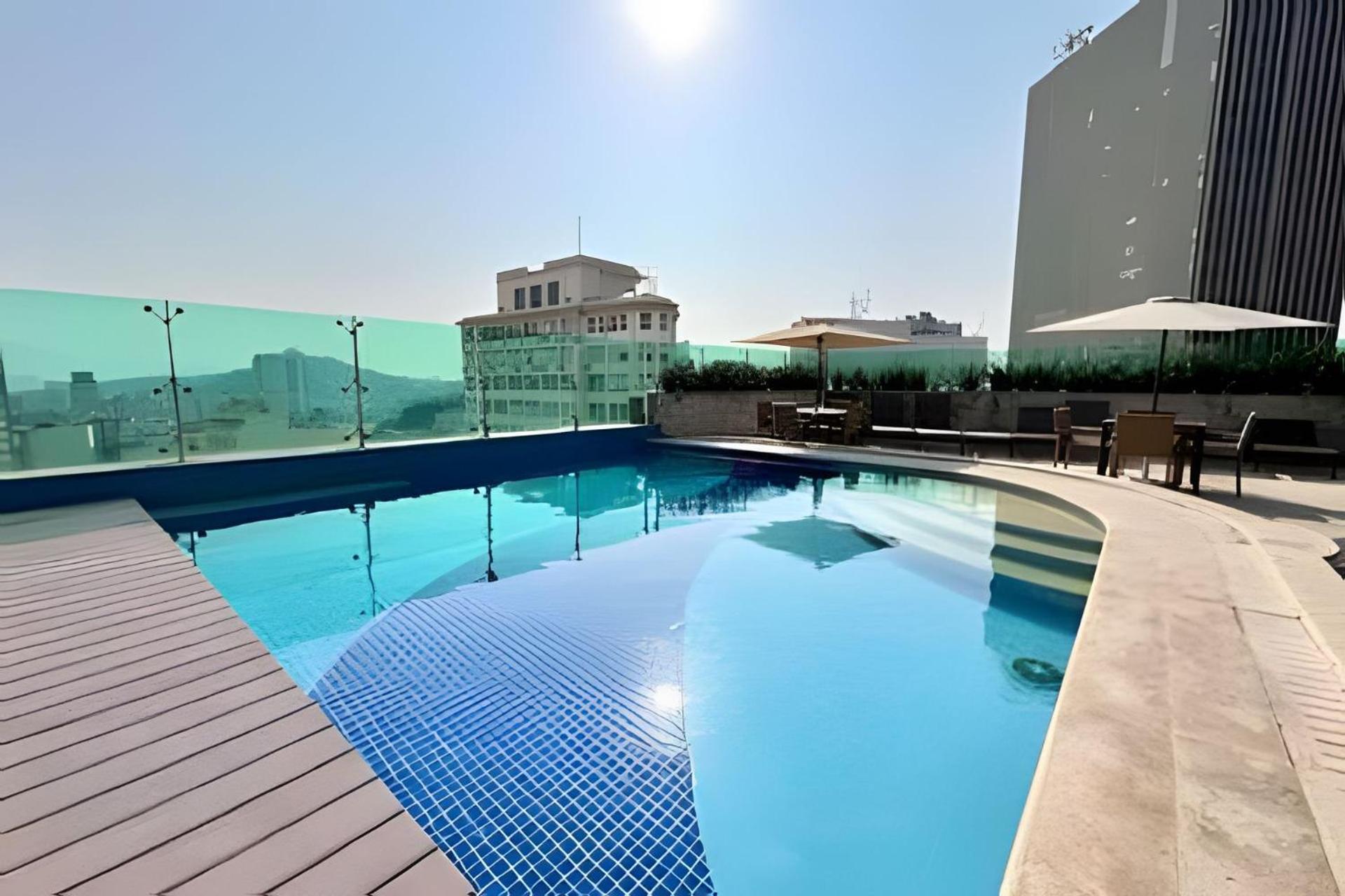 Studio c Piscina e Academia a 13 min de Copa.