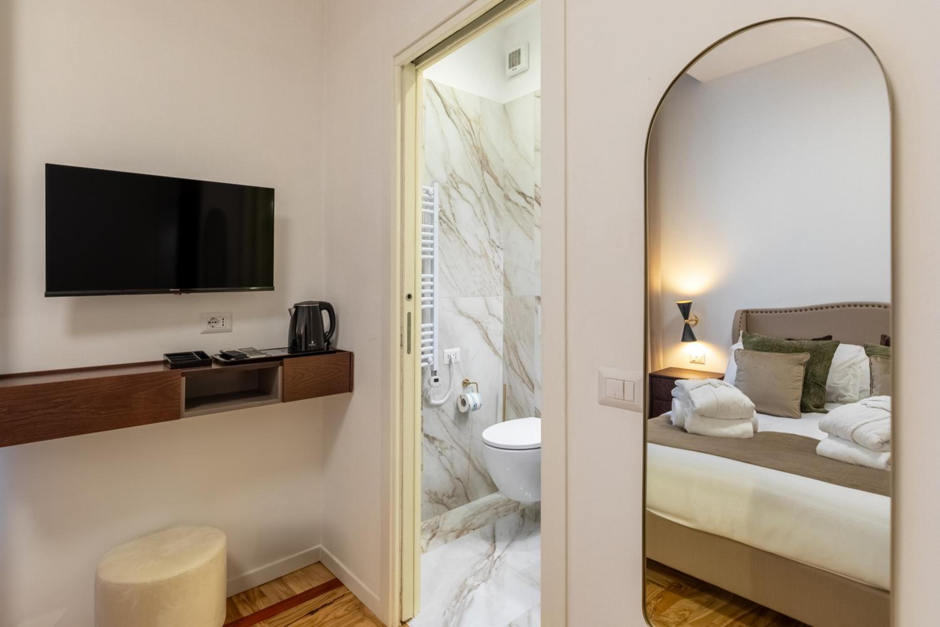 Amelie Suite Trevi