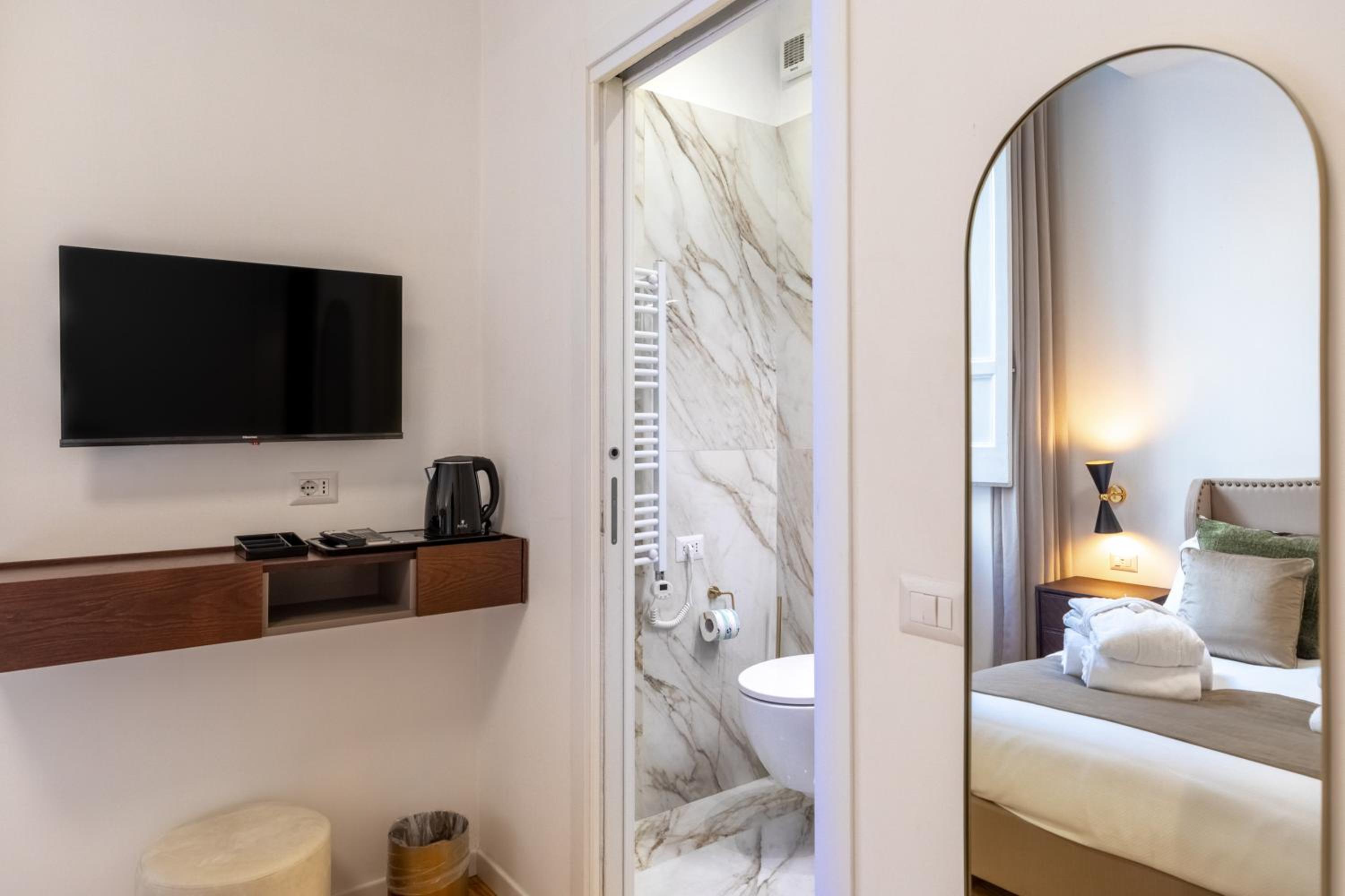 Amelie Suite Trevi