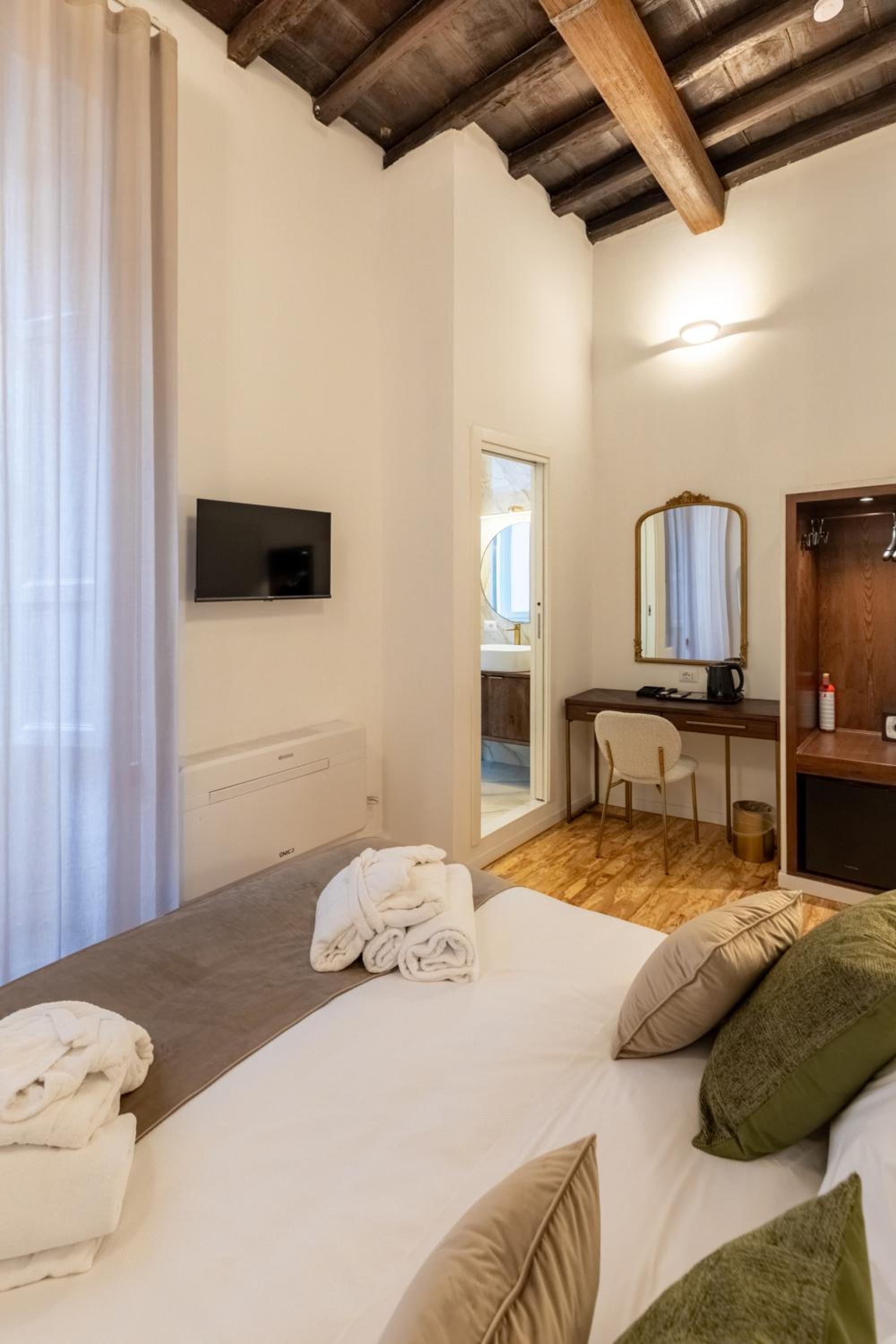 Amelie Suite Trevi