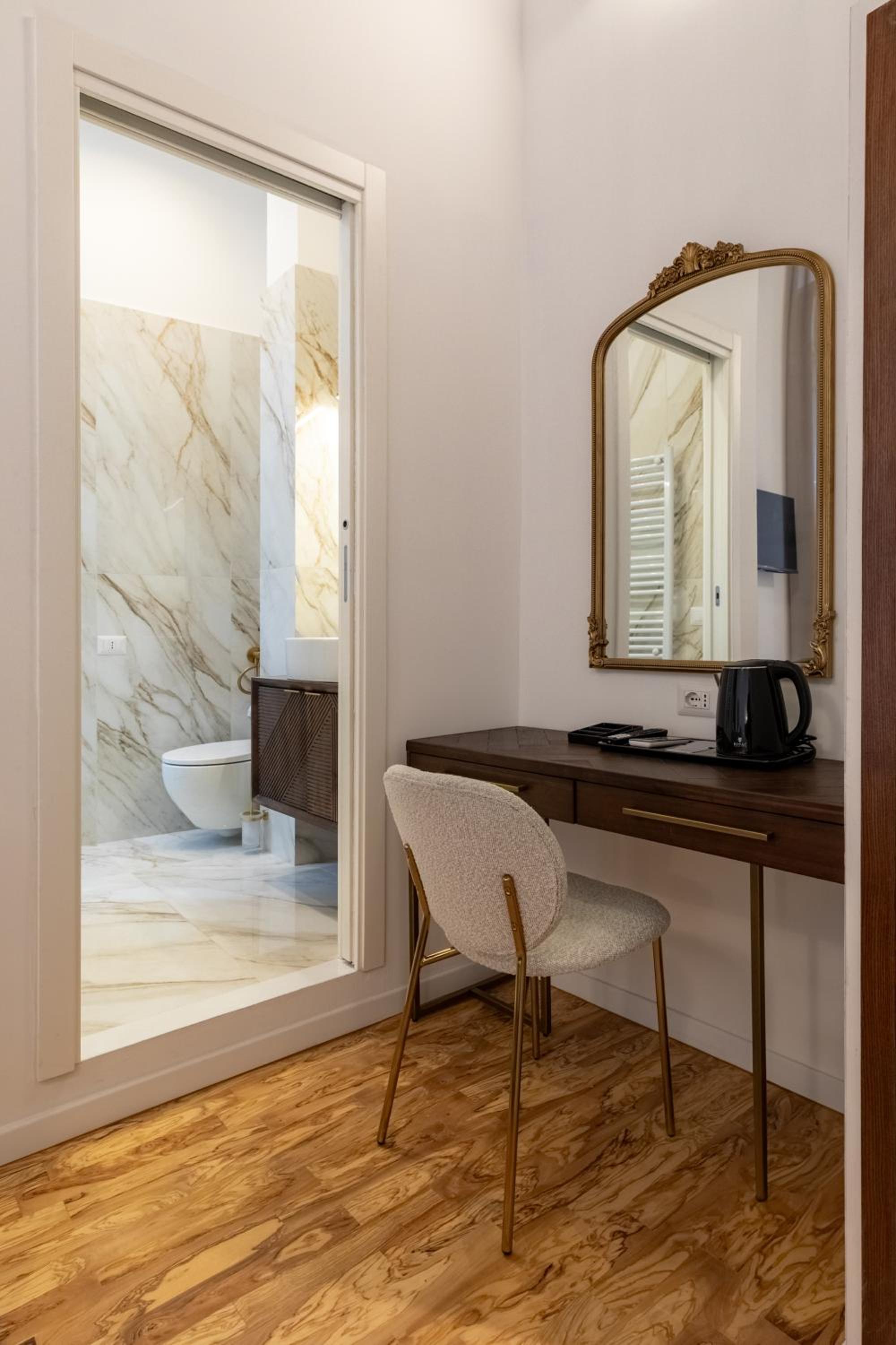 Amelie Suite Trevi