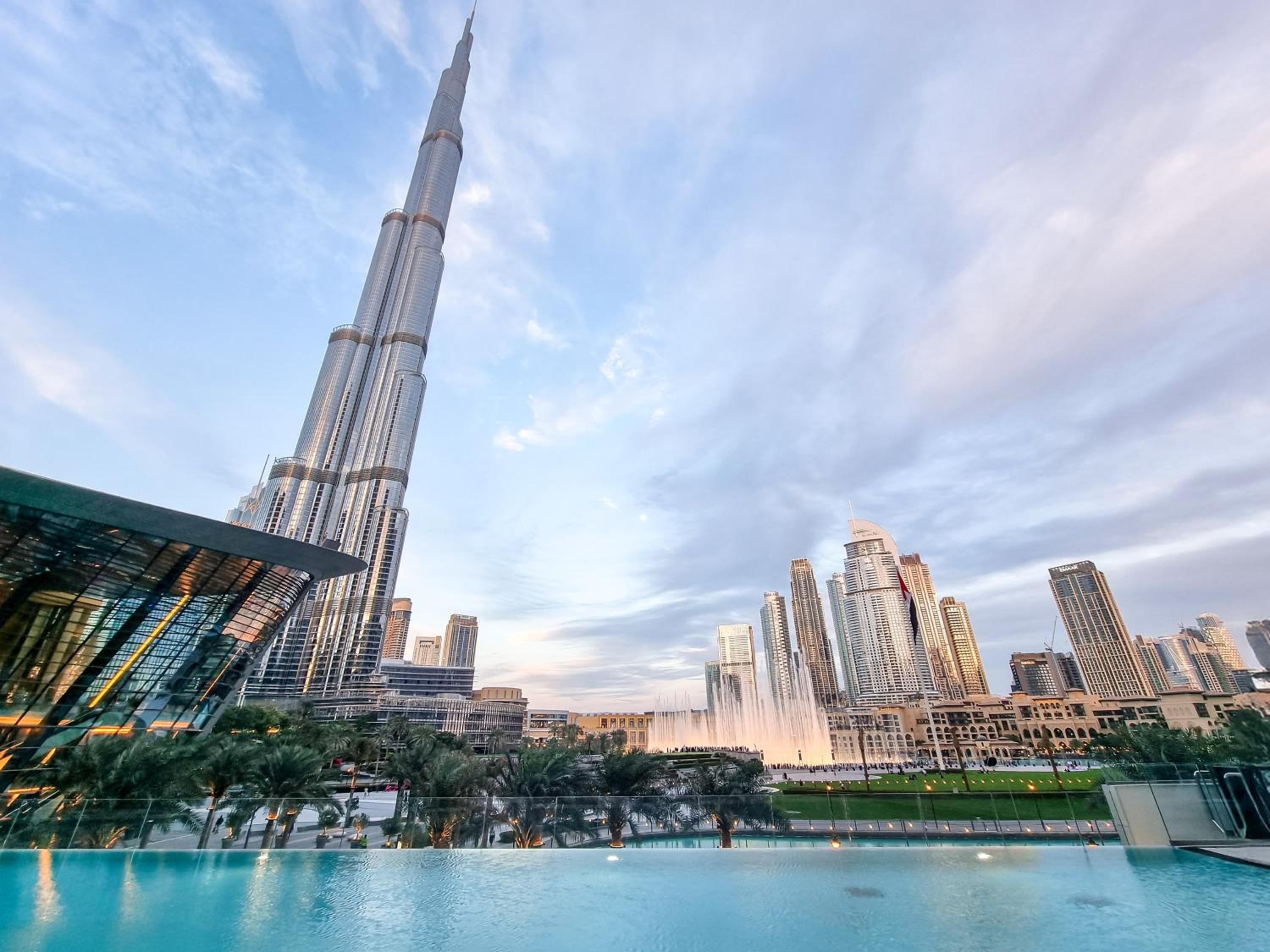 Luxe Living at Grande Signature - Burj Khalifa and Sea Views - Brand New