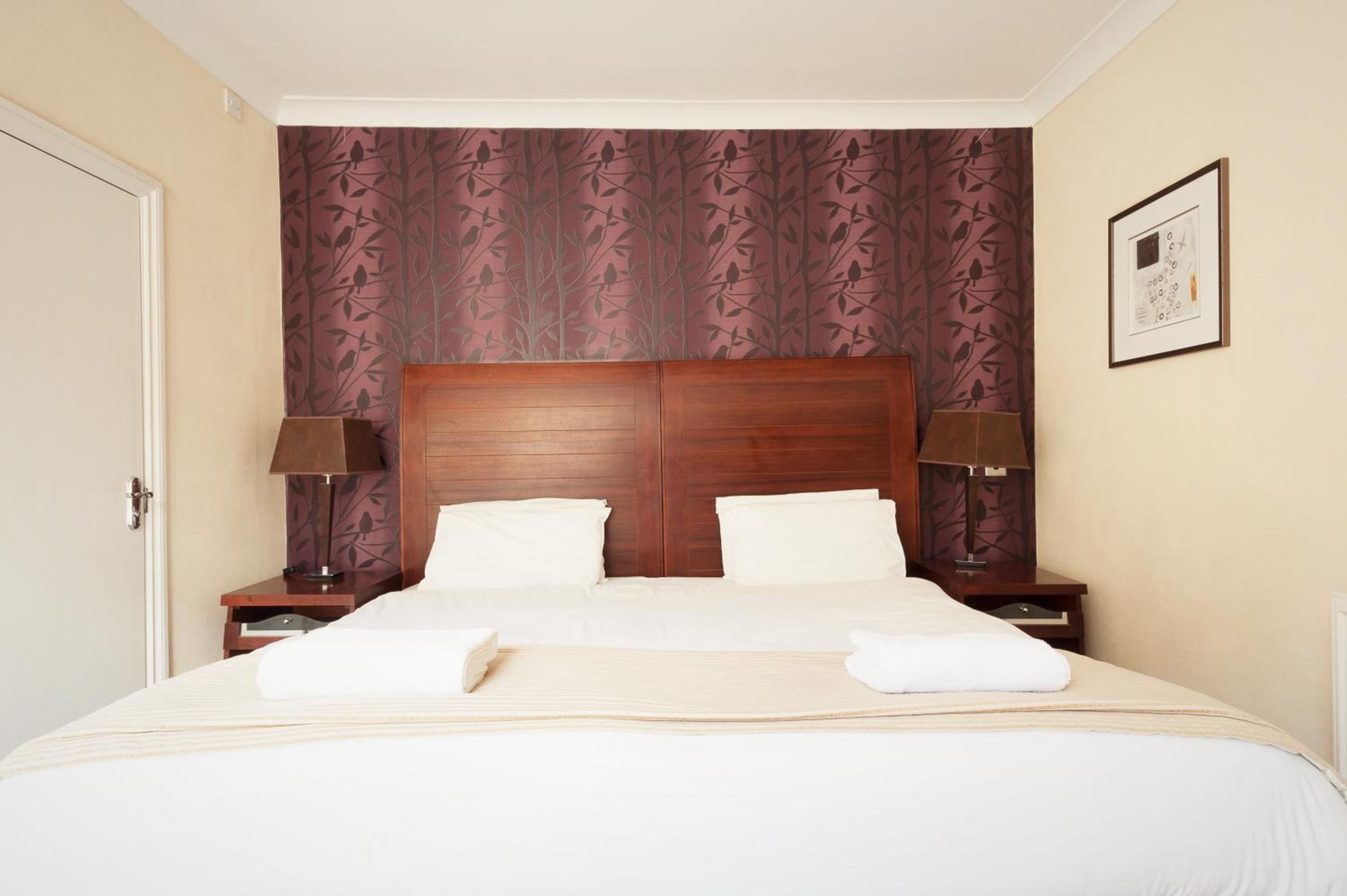 Town House Rooms