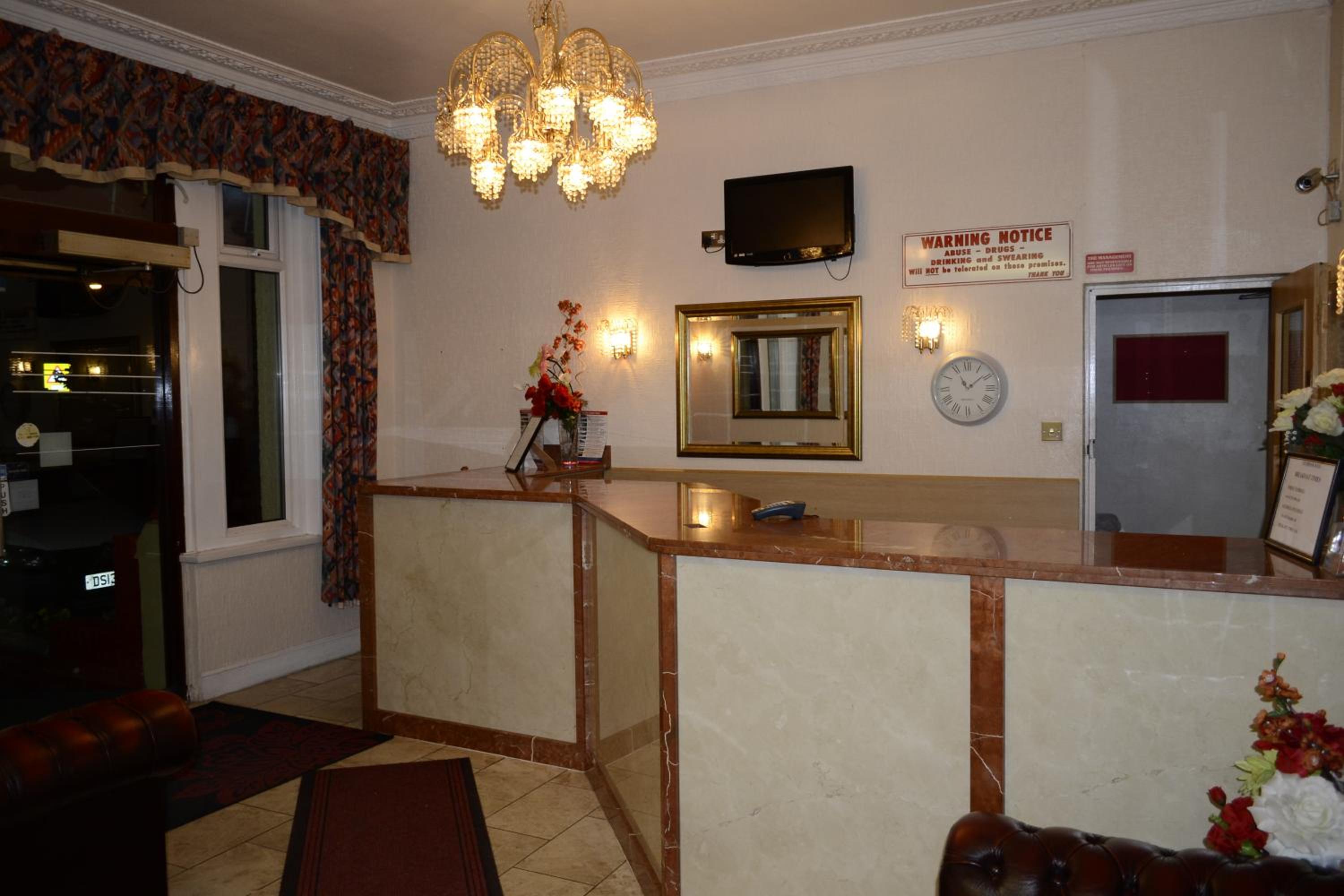 Ilford Vacations - Cranbrook Hotel - Property Image 5