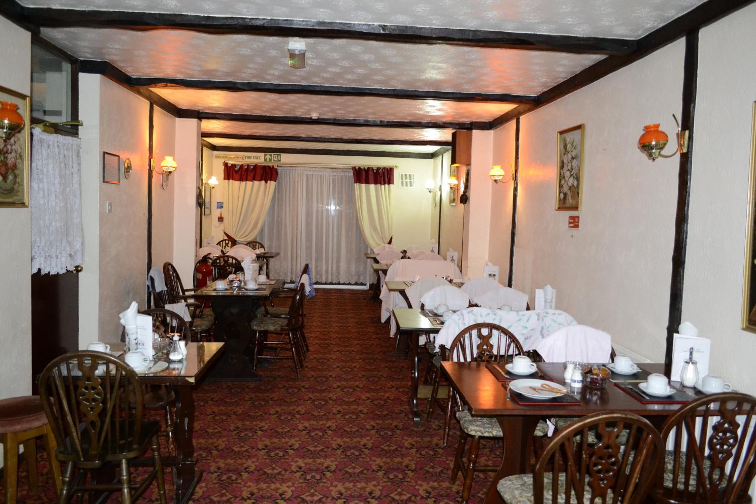Ilford Vacations - Cranbrook Hotel - Property Image 12