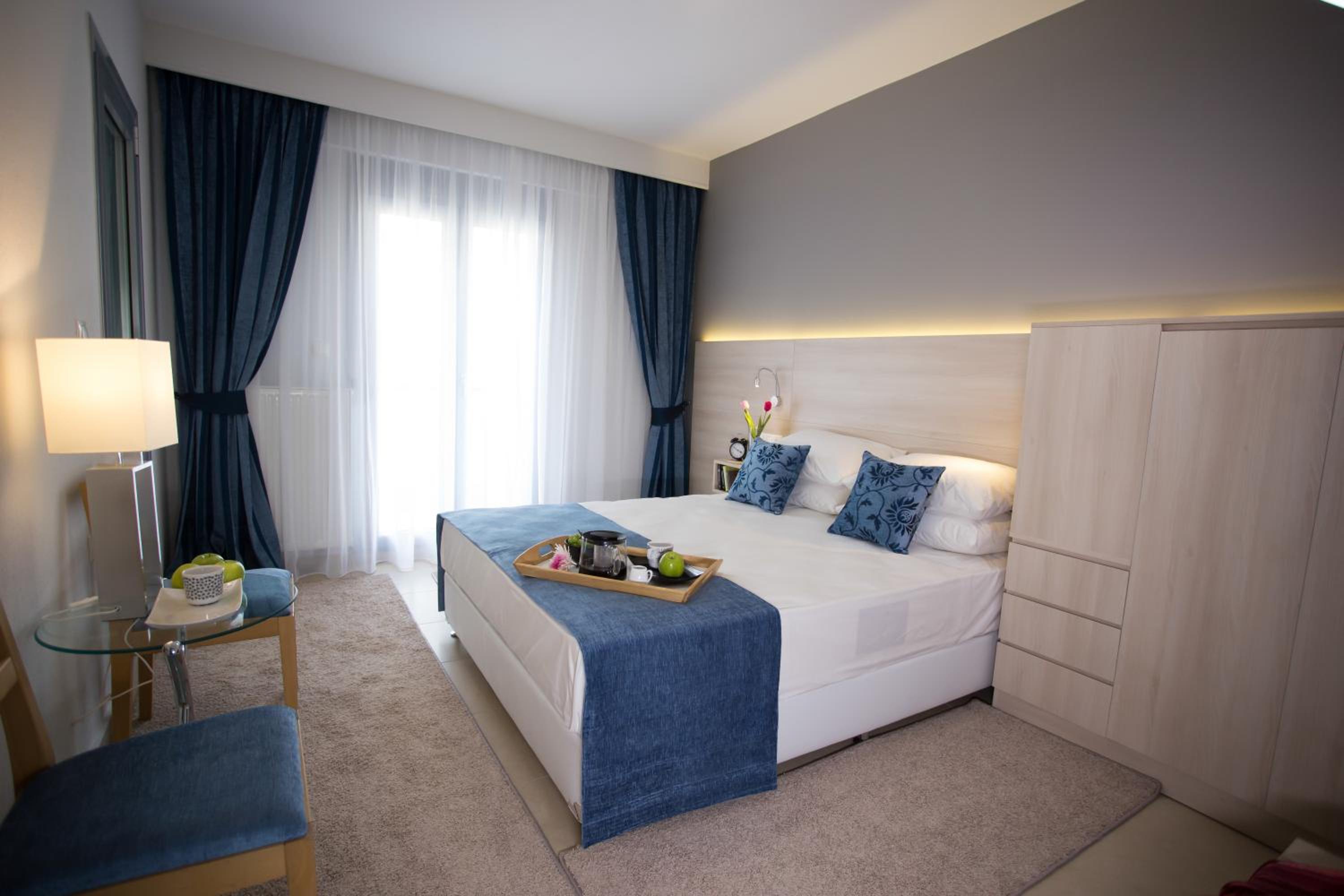 Polis Apartments