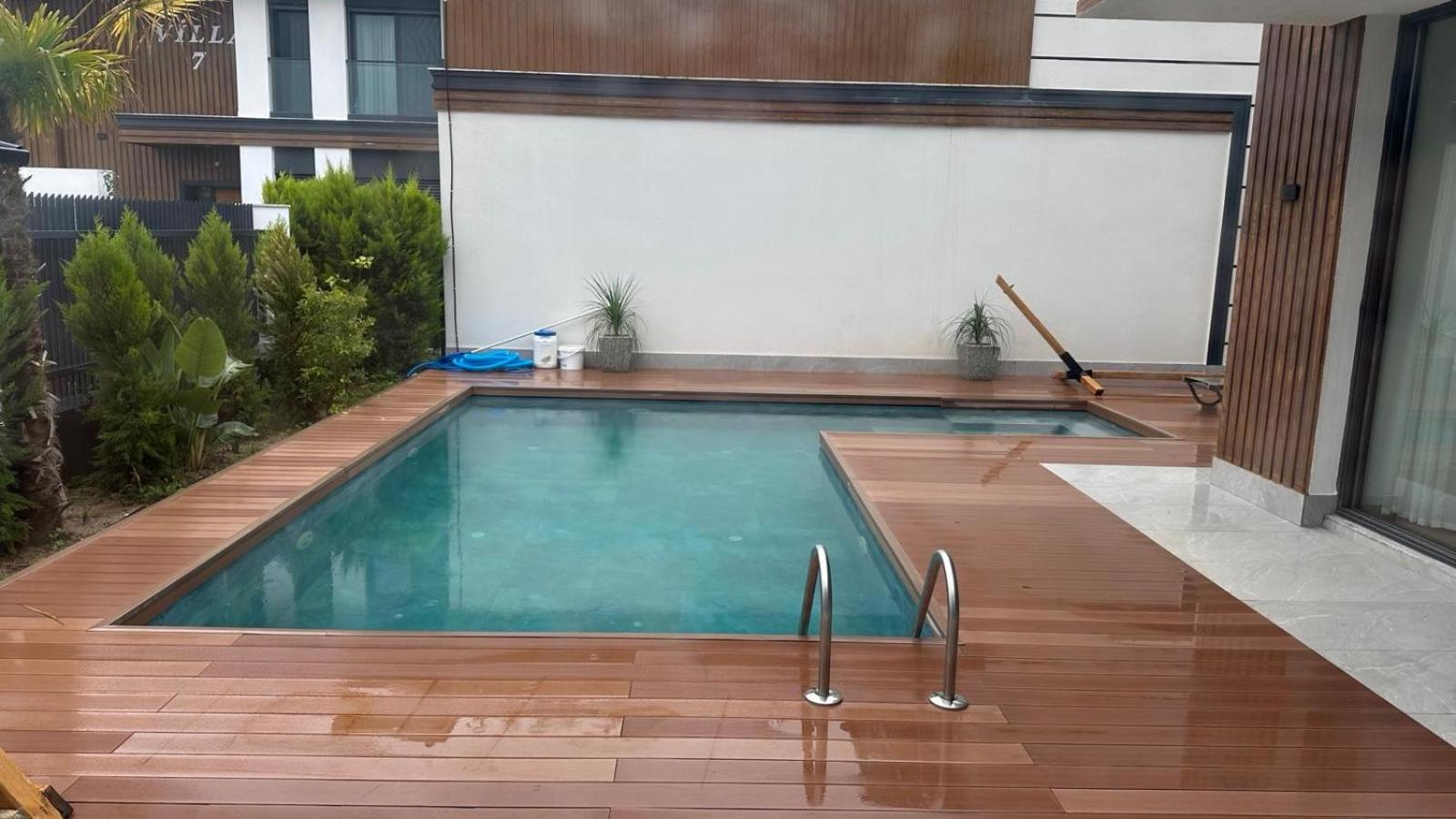 Royal Garden 7 Villas