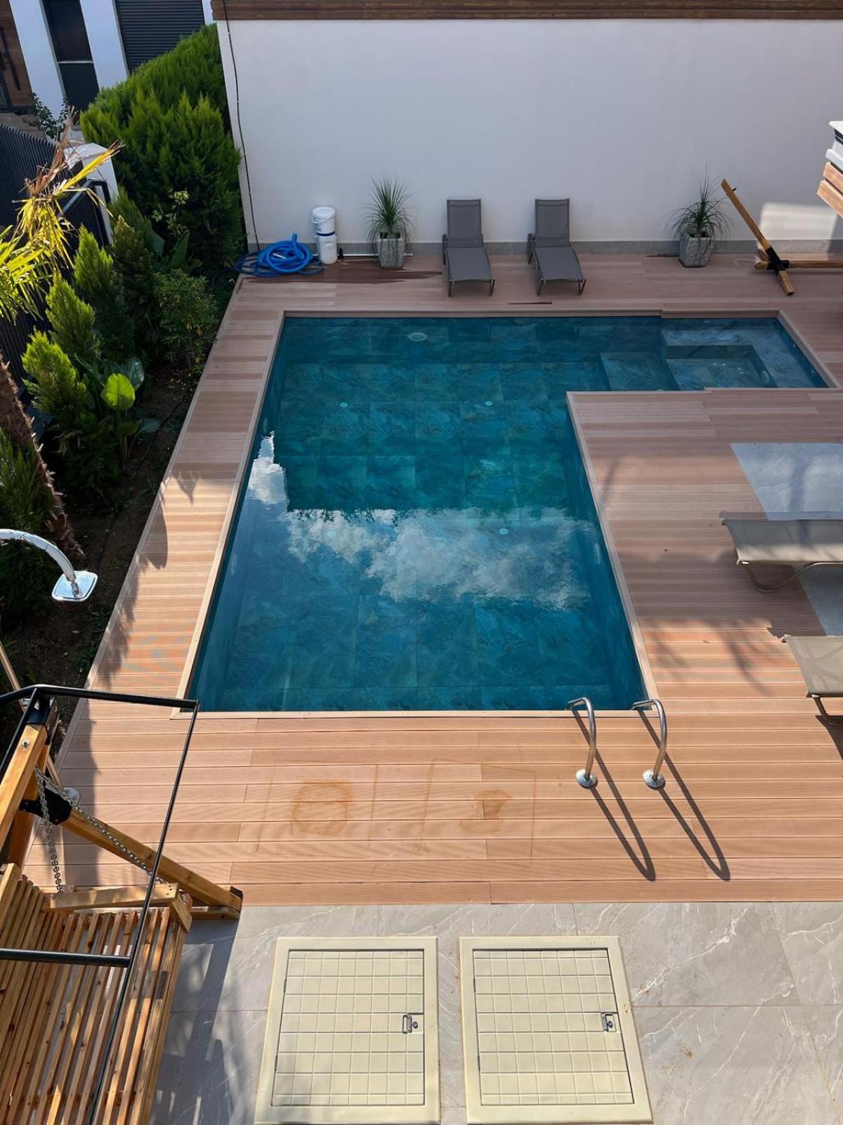 Royal Garden 7 Villas