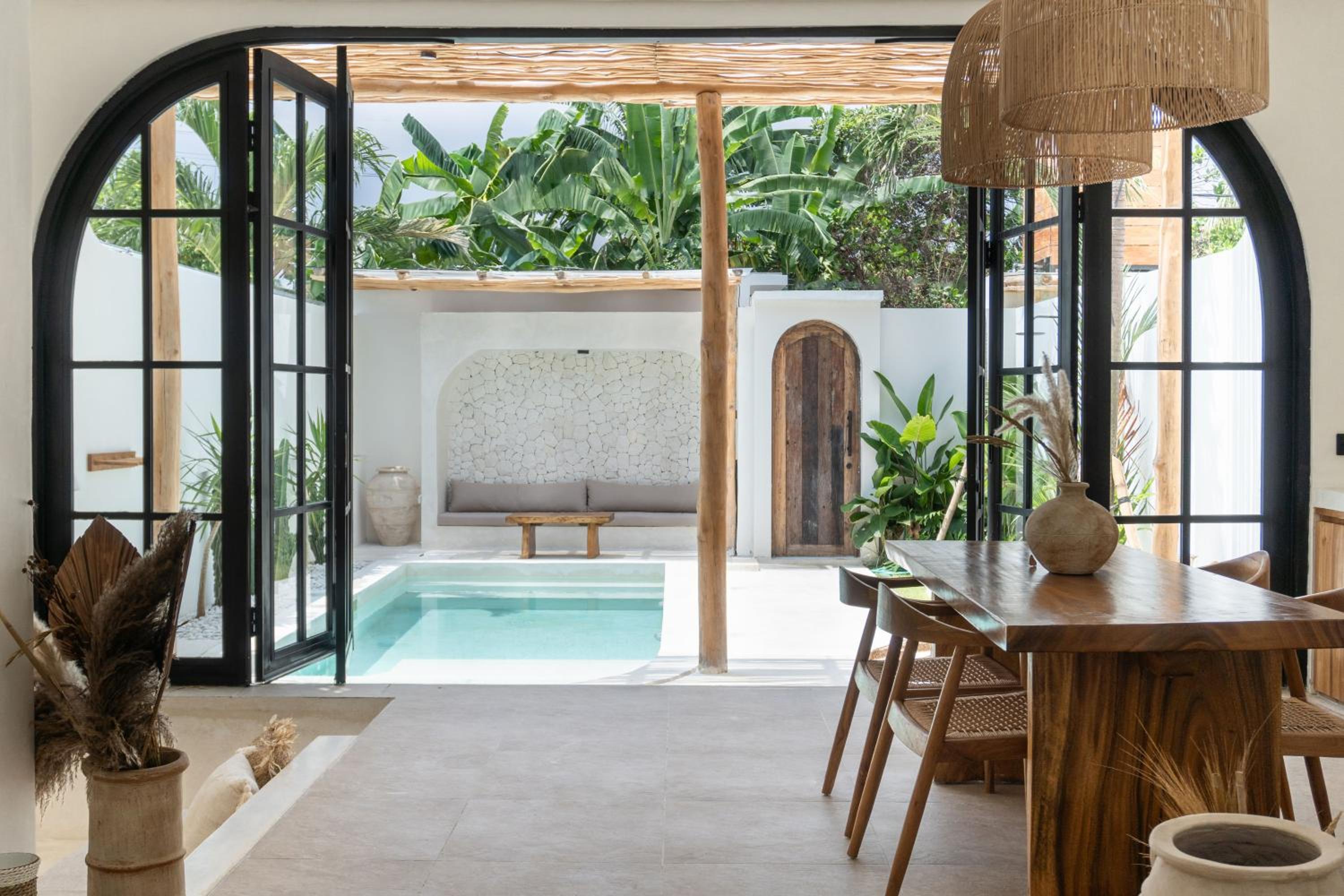 Casa Maya - 2BR Villa in Kedungu