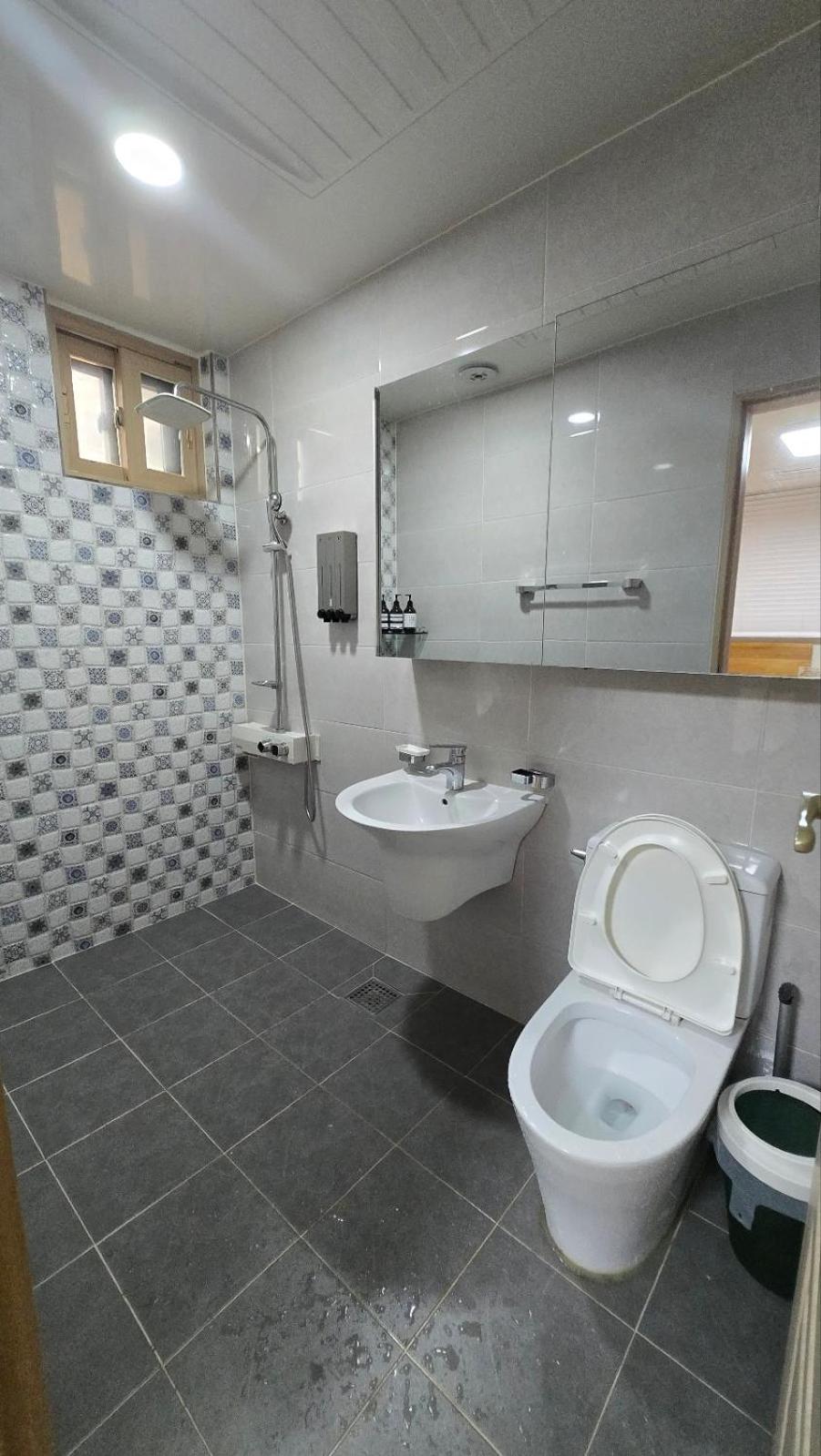 A-Bridge house 1-A