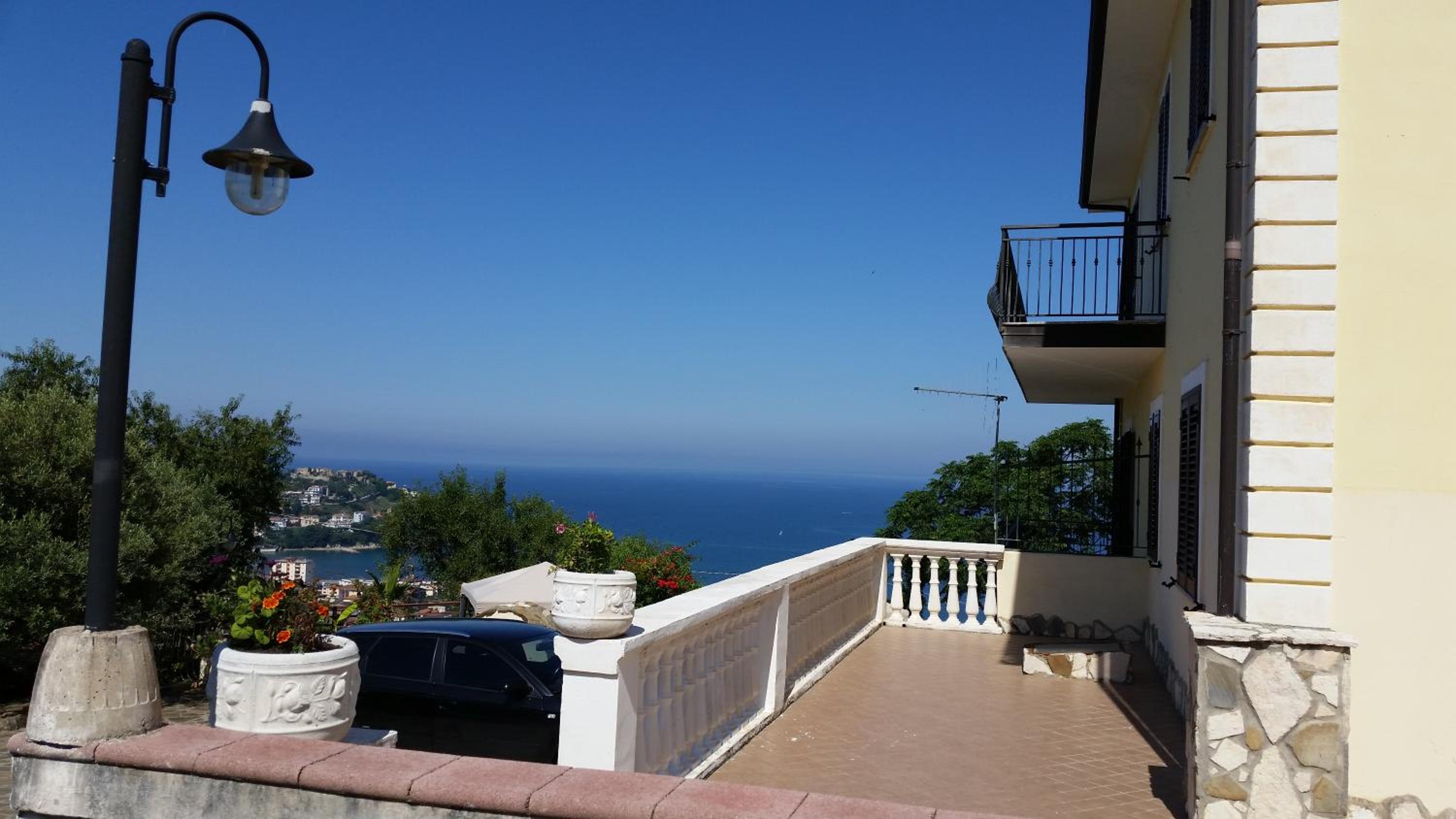 Villa Malandrino Guest House