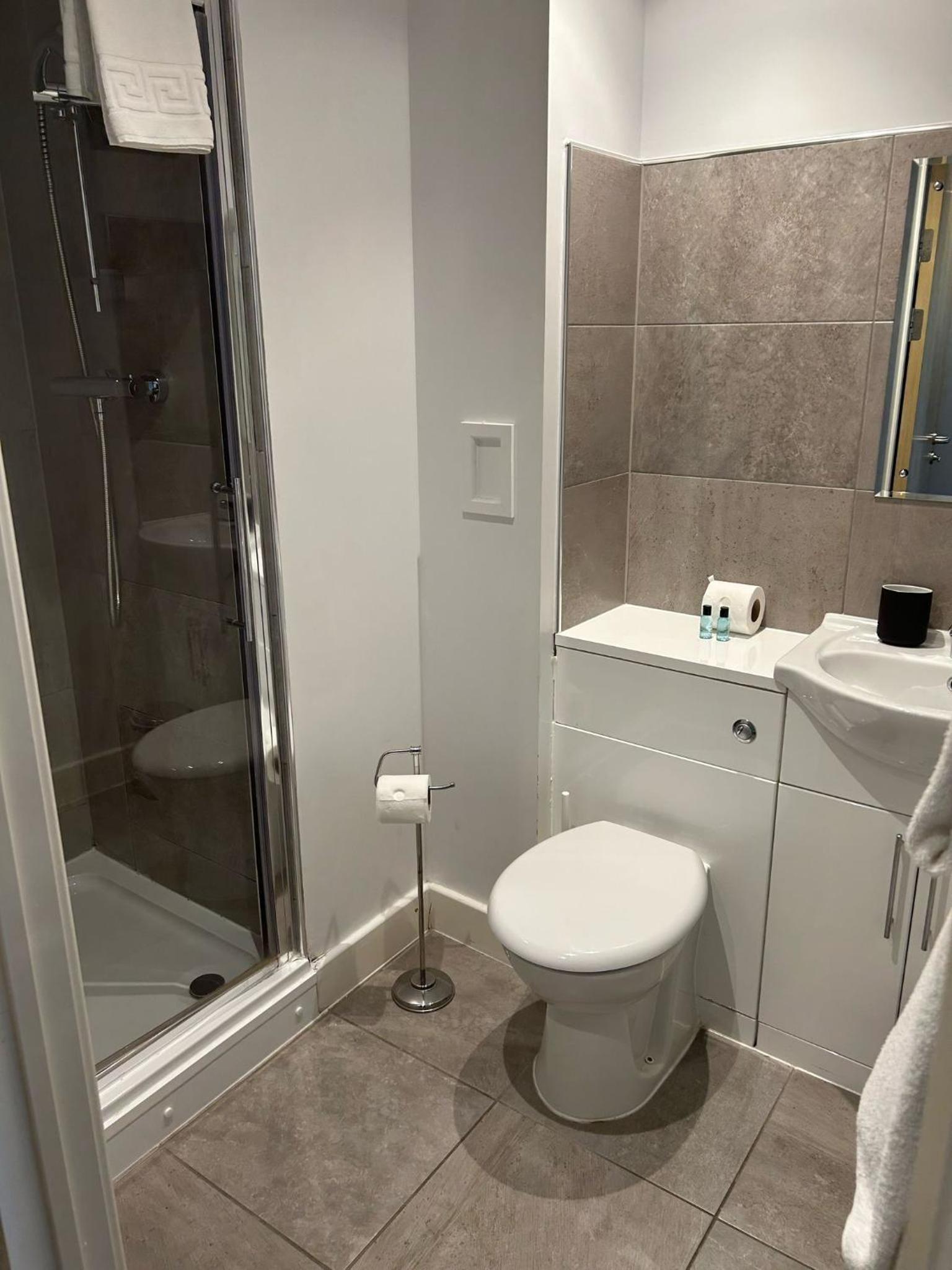 Central City Centre Quayside Apartments with Parking, Newcastle-Upon-Tyne