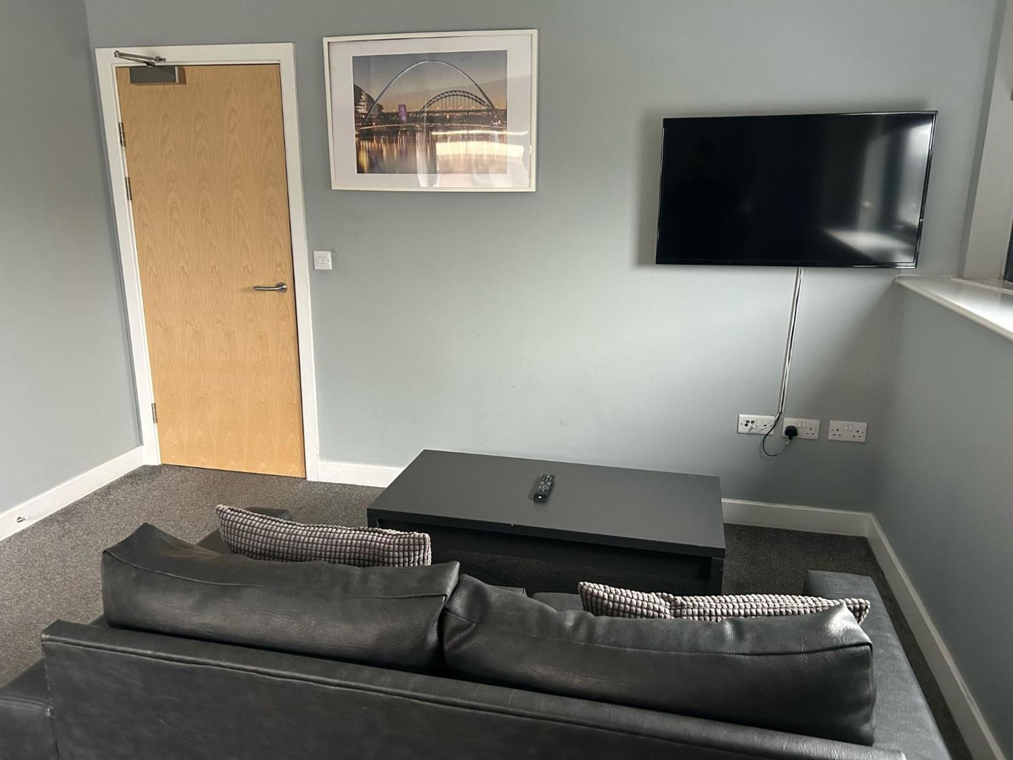 Central City Centre Quayside Apartments with Parking, Newcastle-Upon-Tyne