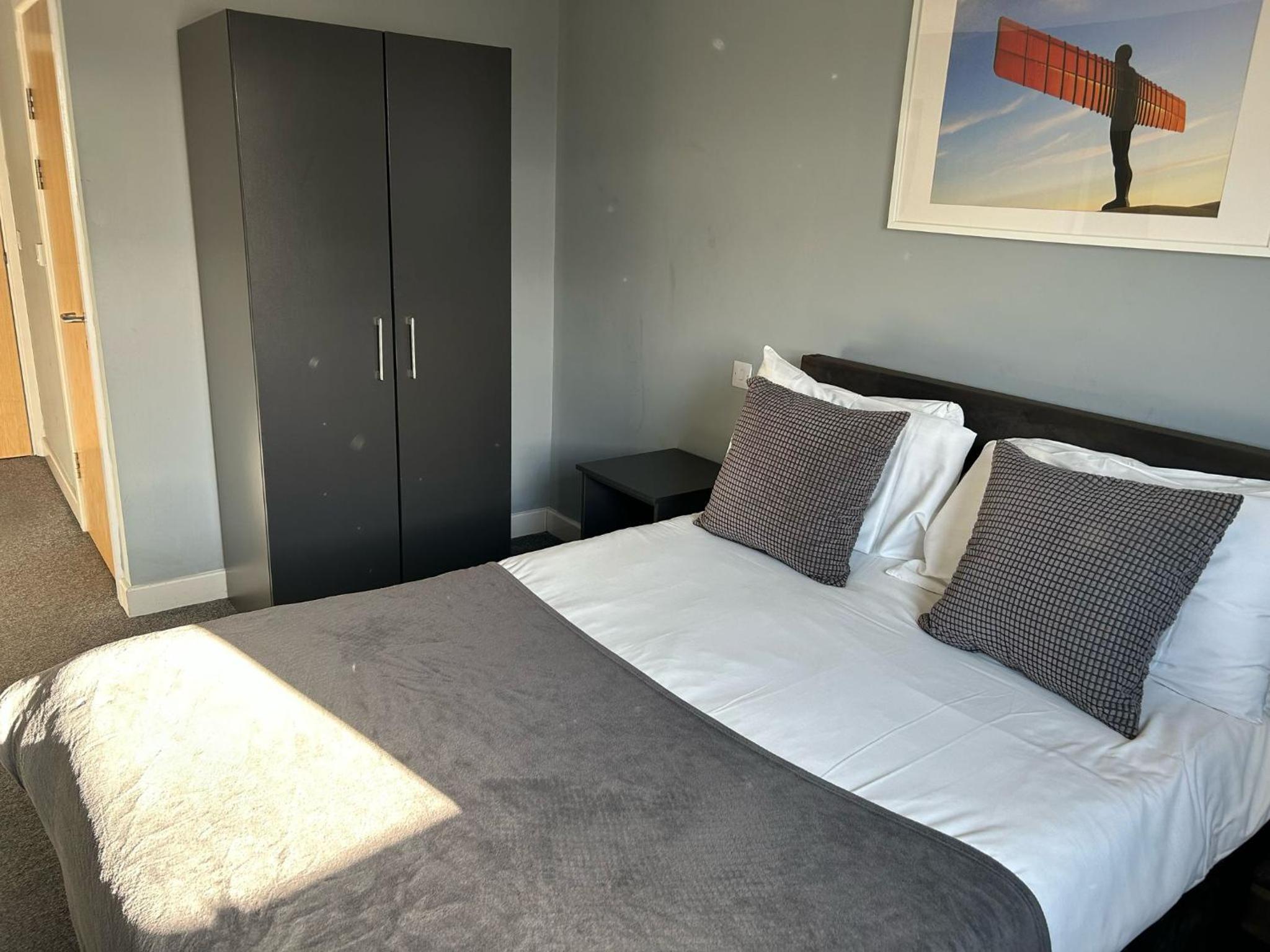 Central City Centre Quayside Apartments with Parking, Newcastle-Upon-Tyne